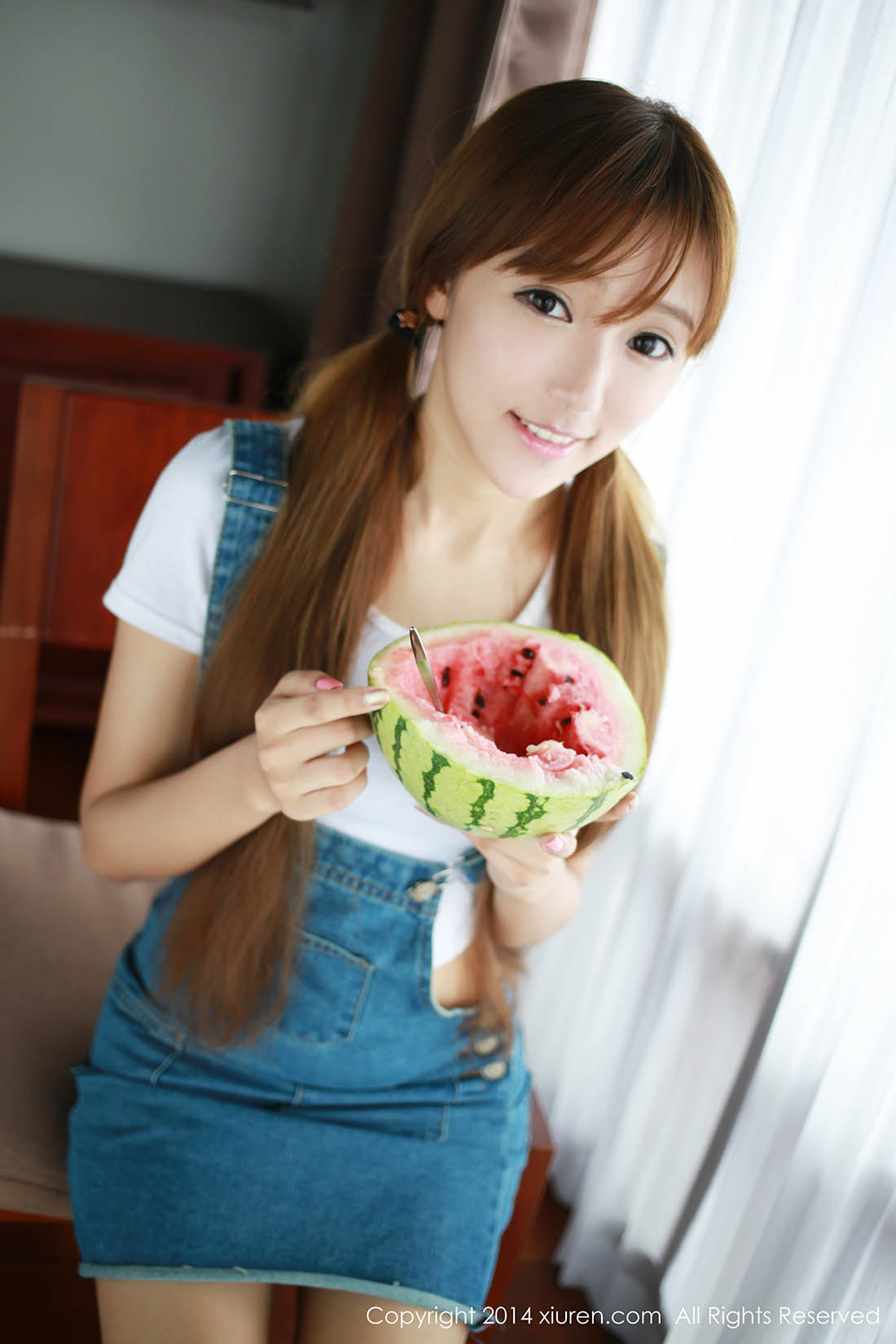 [Xiuren秀人网]XR20140622N00162 2014.06.22 王馨瑶yanni 预览图 - 2