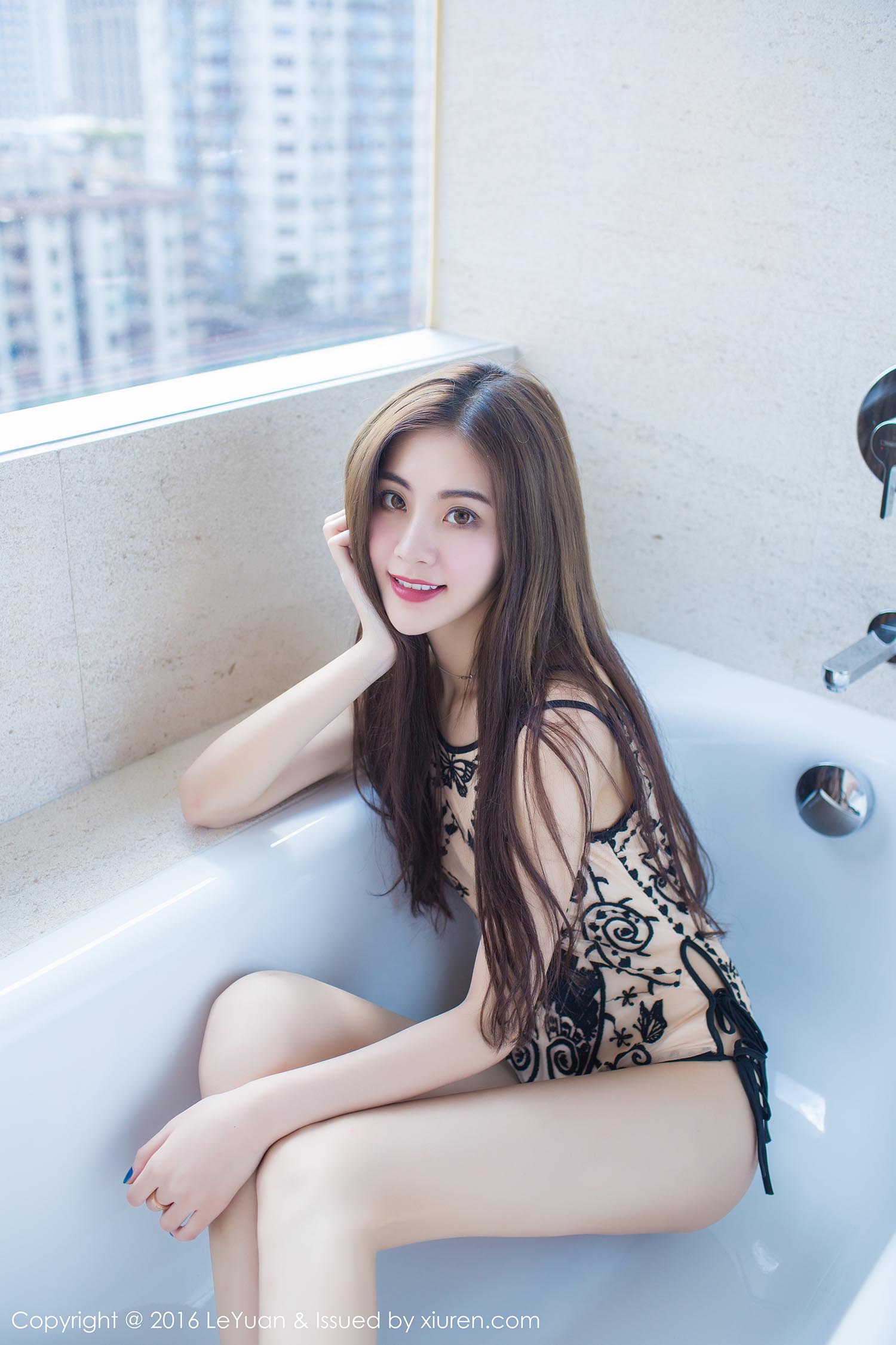 [LeYuan星乐园]LY20161027VOL0014 2016.10.27 VOL.014 菲儿 预览图 - 2