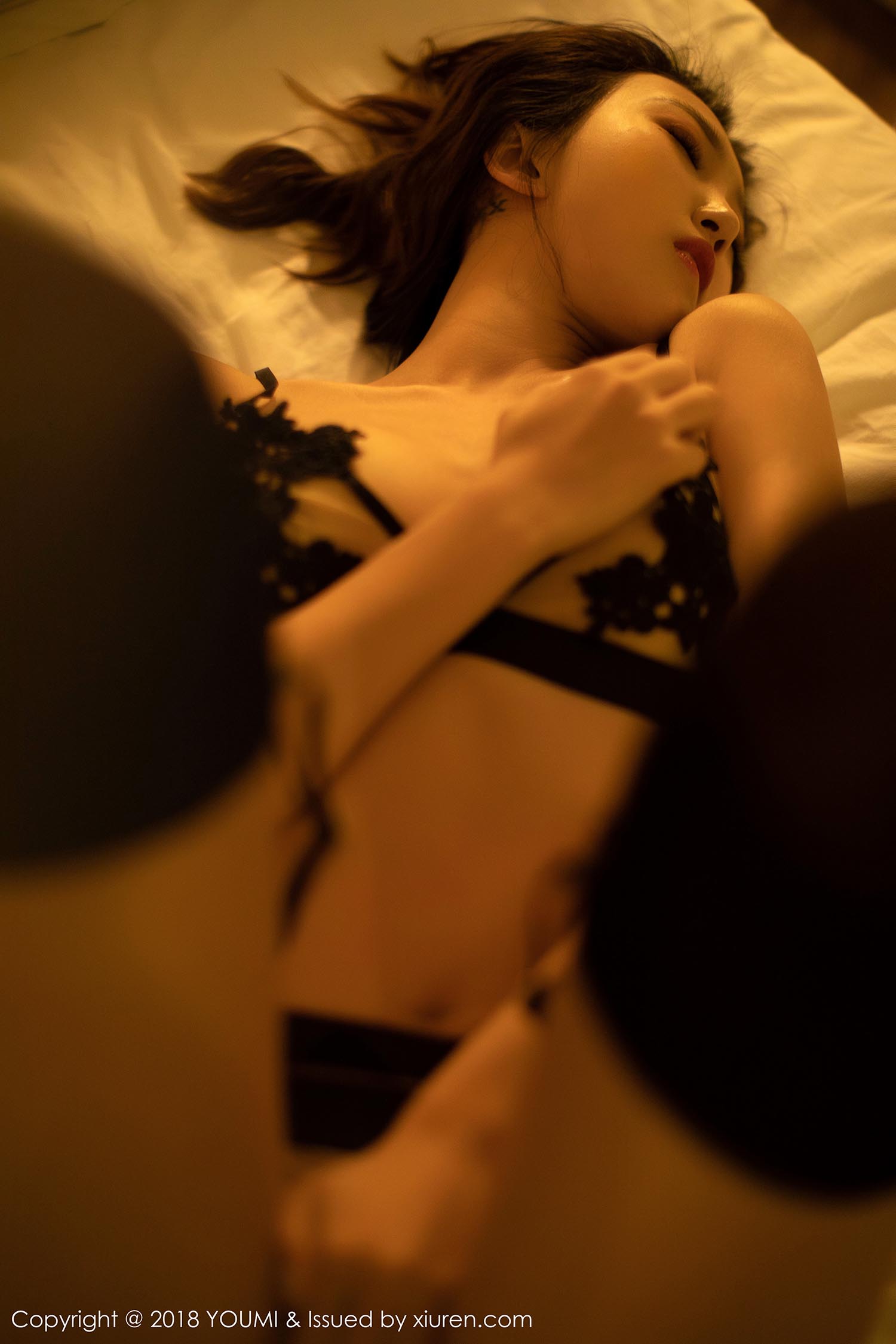 [YouMi尤蜜荟]YMH20181127VOL0241 2018.11.27 VOL.241 冯木木LRIS 预览图 - 2