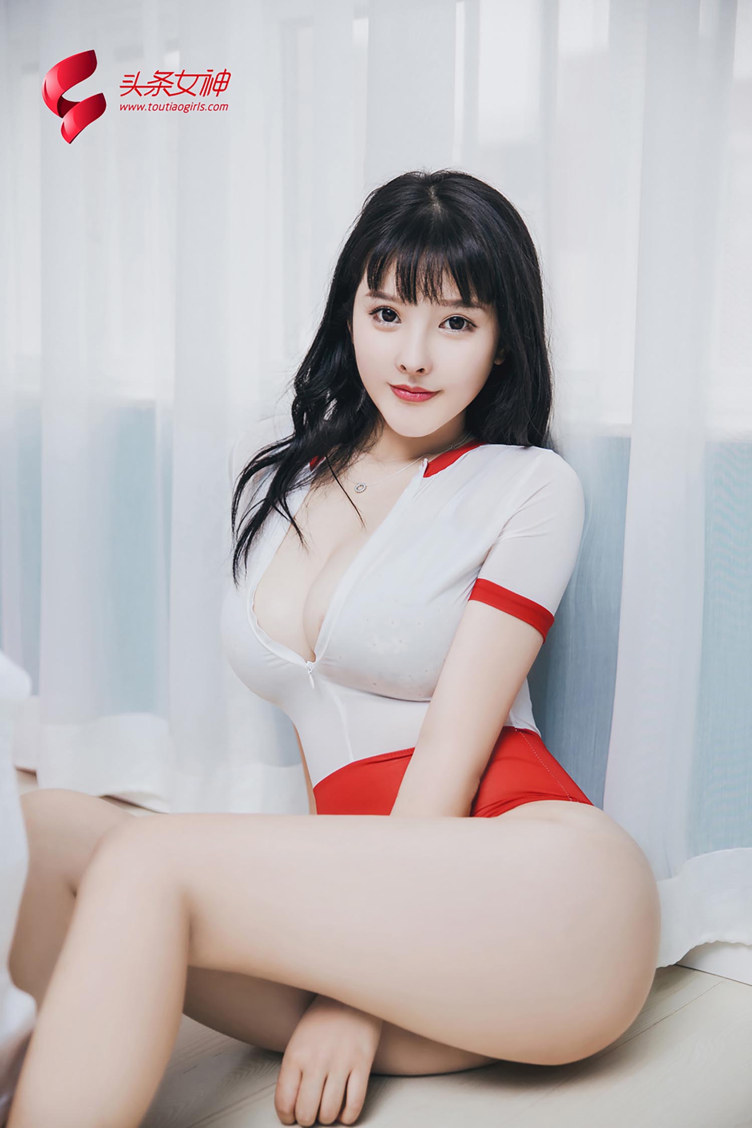 [TouTiao头条女神]新刊 2018.12.24 NO.005 杨漫妮