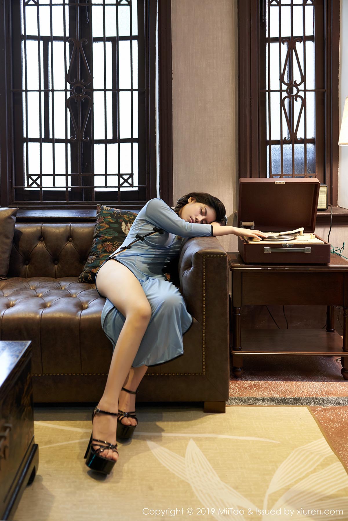 [MiiTao蜜桃社]MT20190521VOL0127 2019.05.21 VOL.127 99年少女演绎民国少女 梦恬 预览图 - 5