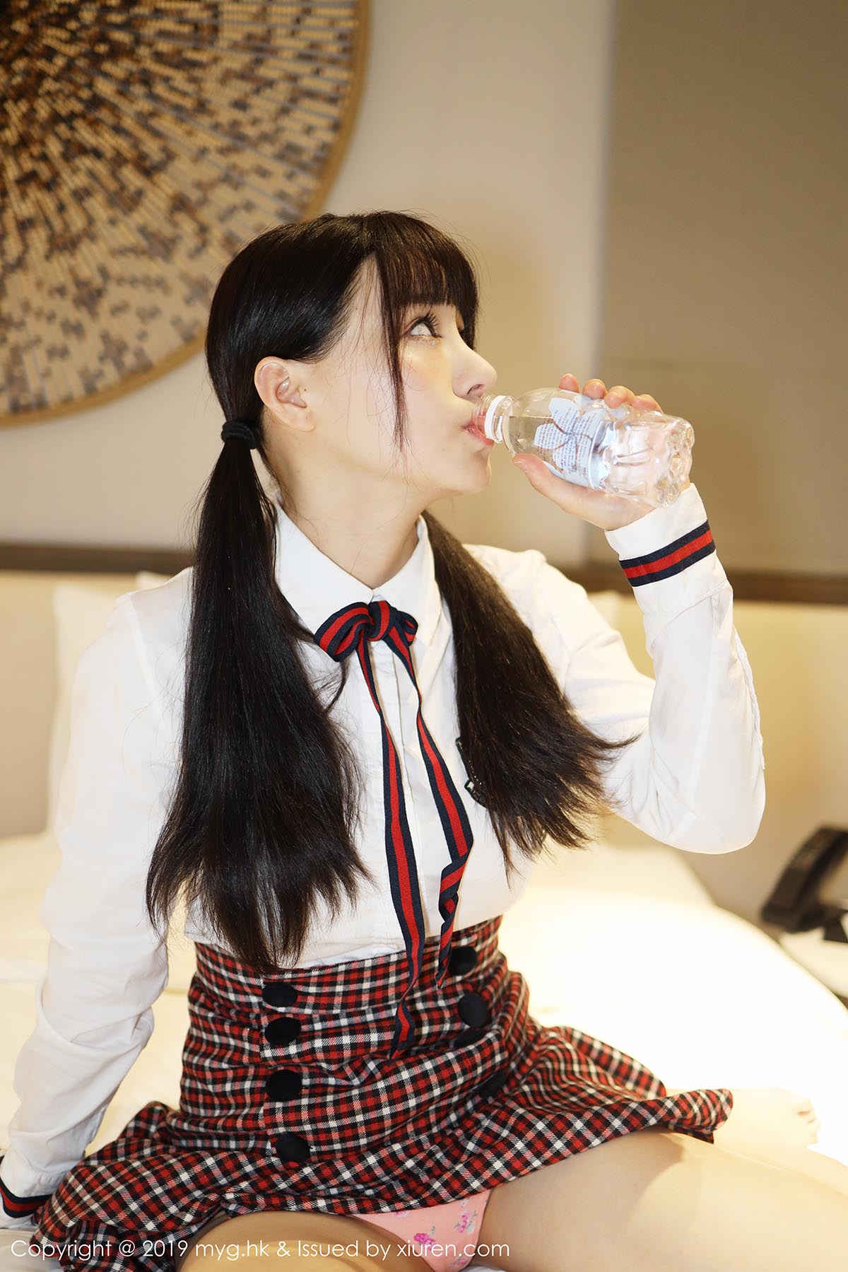 [MyGirl美媛馆]MYG20190517VOL0355 2019.05.17 VOL.355 学生装 Flower朱可儿 预览图 - 4