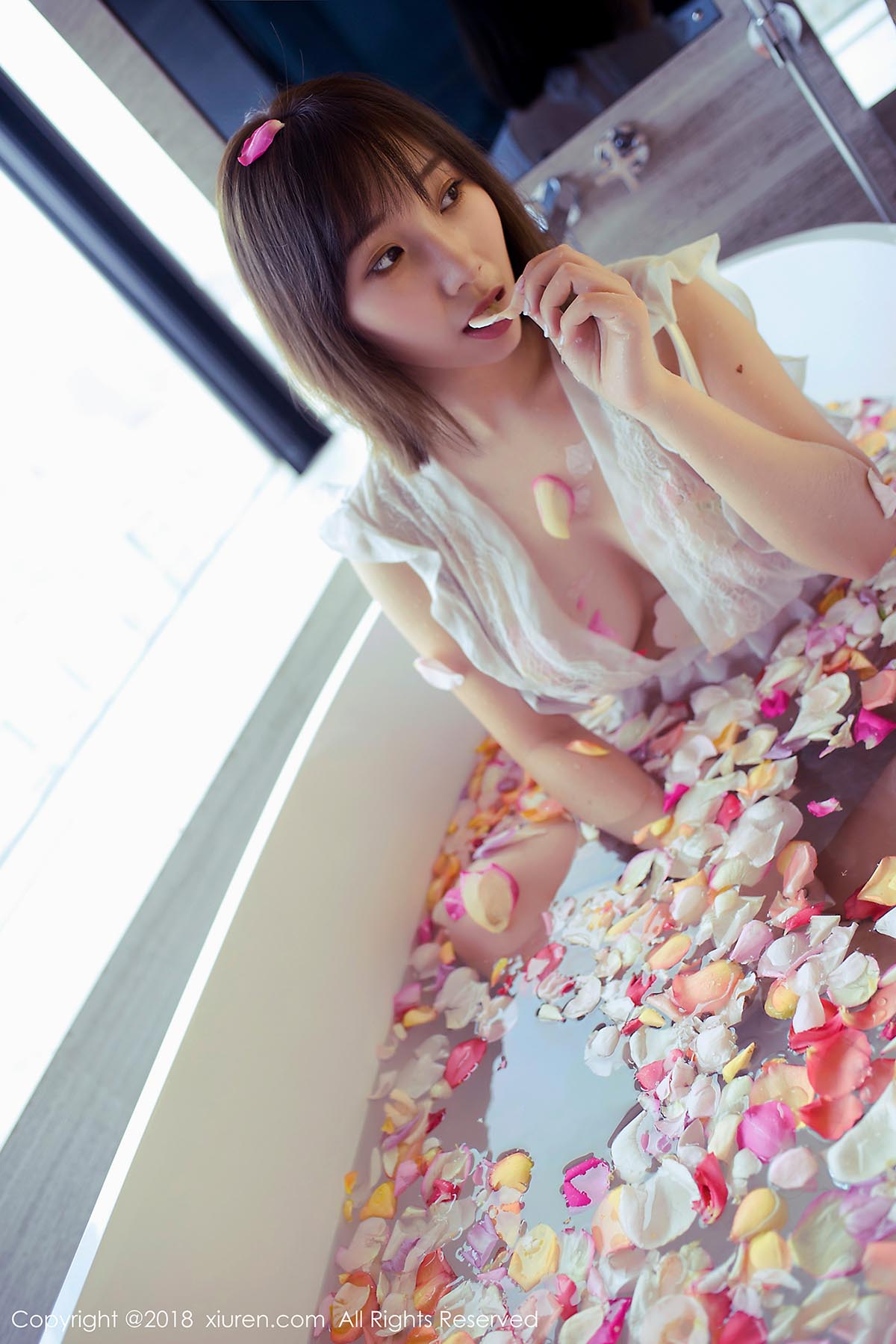 [Xiuren秀人网]XR20180416N00981 2018.04.16 NO.981 枝恩 预览图 - 4