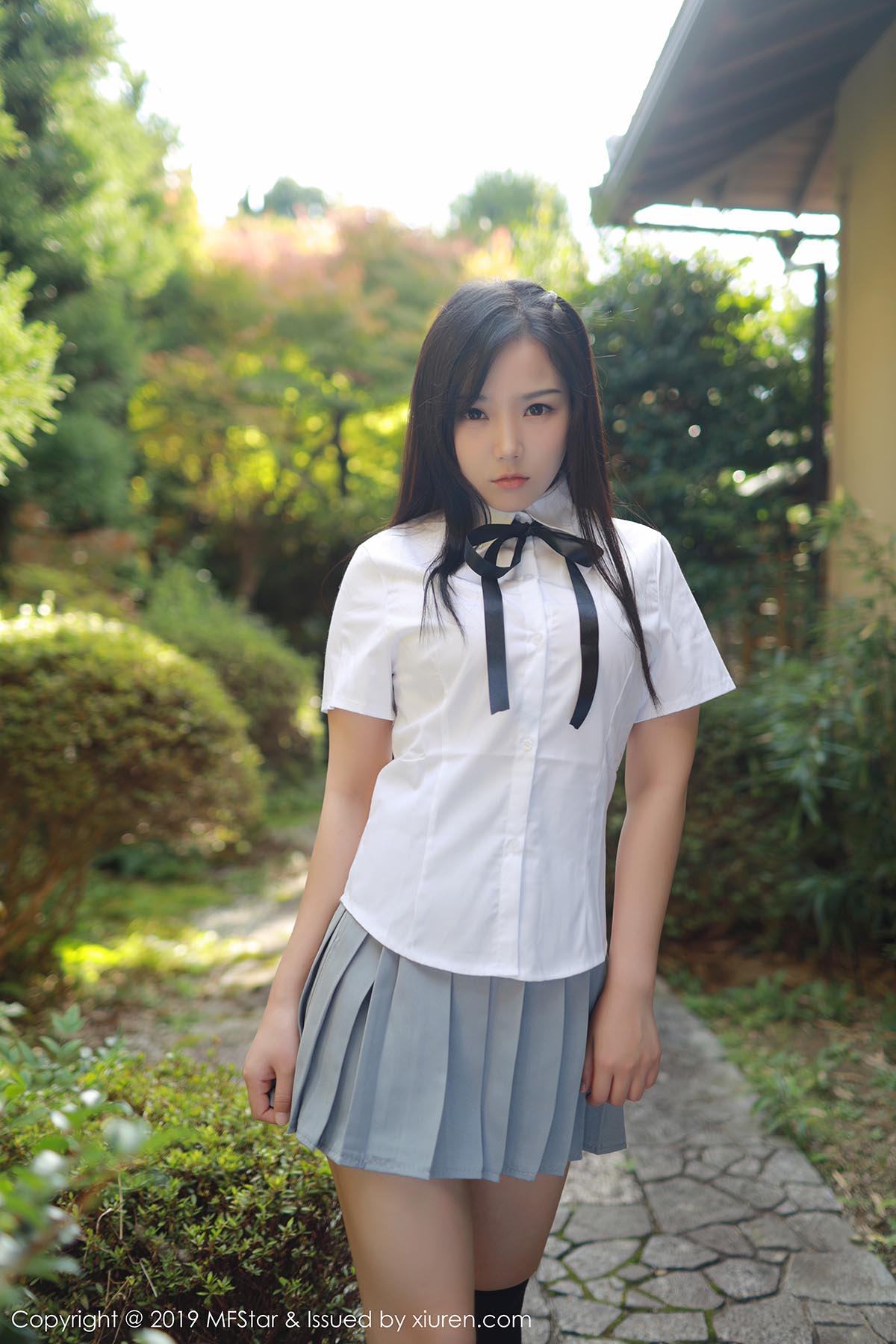 [MFStar模范学院]MF20190524VOL0193 2019.05.24 VOL.193 JK制服小清新 徐微微mia 预览图 - 2