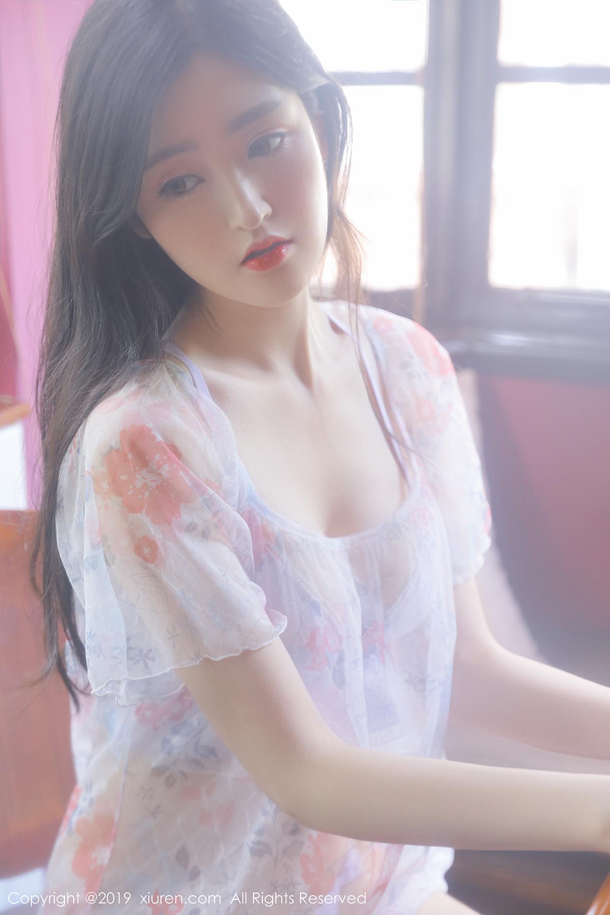 [Xiuren秀人网]XR20190624N01513 2019.06.24 NO.1513 朦胧唯美且不失娇媚诱惑的柔情 沈梦瑶 预览图 - 5