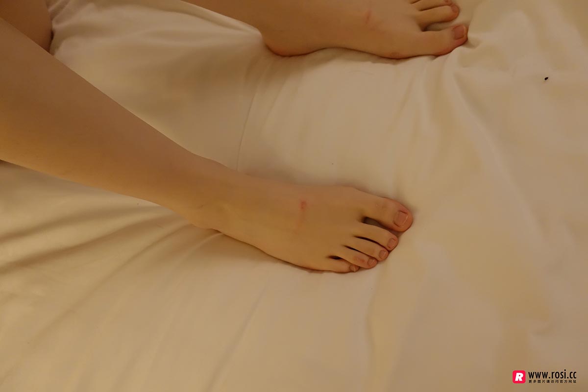 [ROSI写真]2018.06.17 NO.2384 预览图 - 2