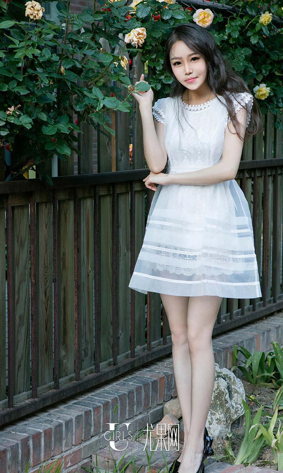 [爱尤物]2016 NO.384 李姊乐II 学妹的诱惑 预览图 - 5