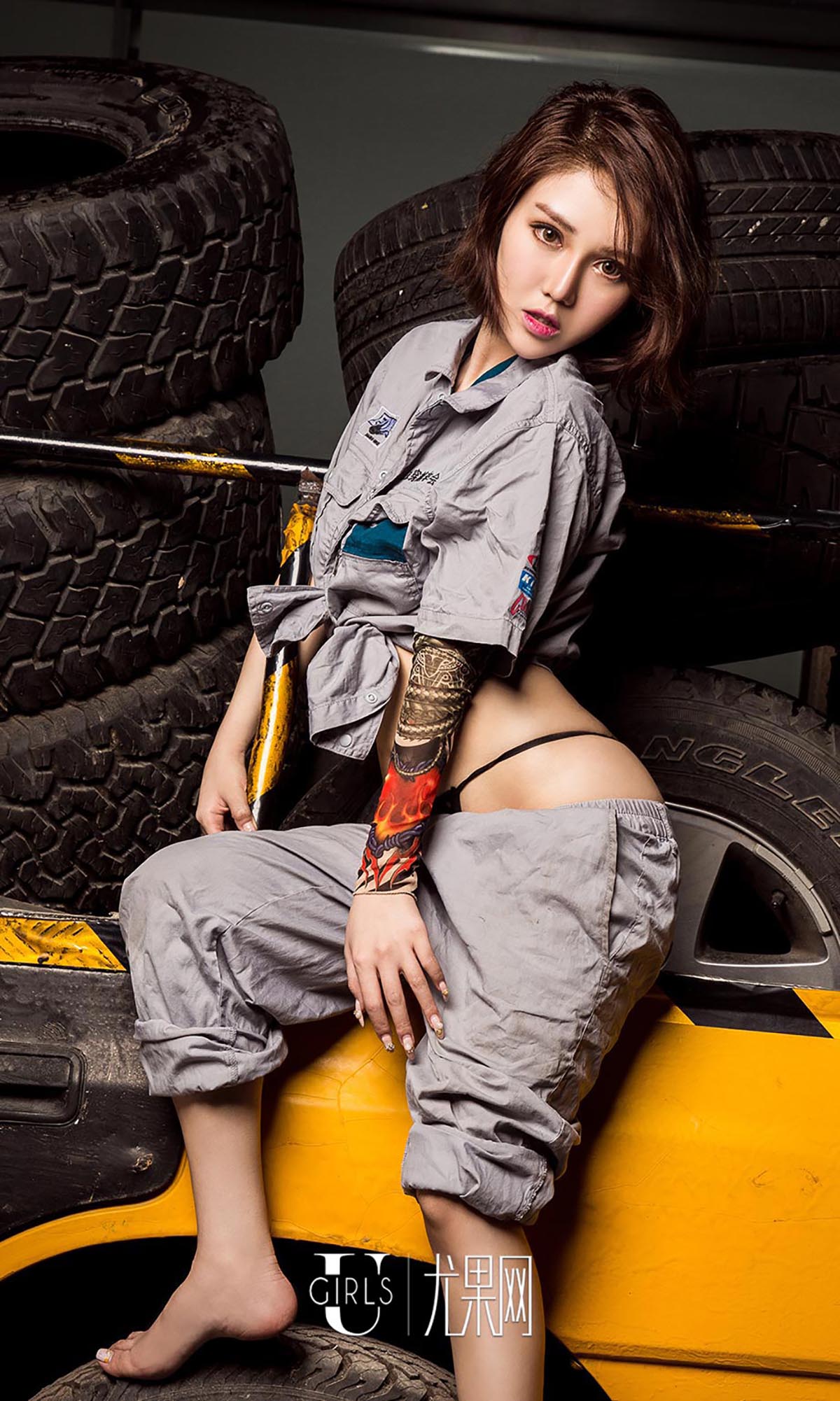 [爱尤物]2016 NO.413 王尔琳 修车还是得嫩妞儿 预览图 - 5