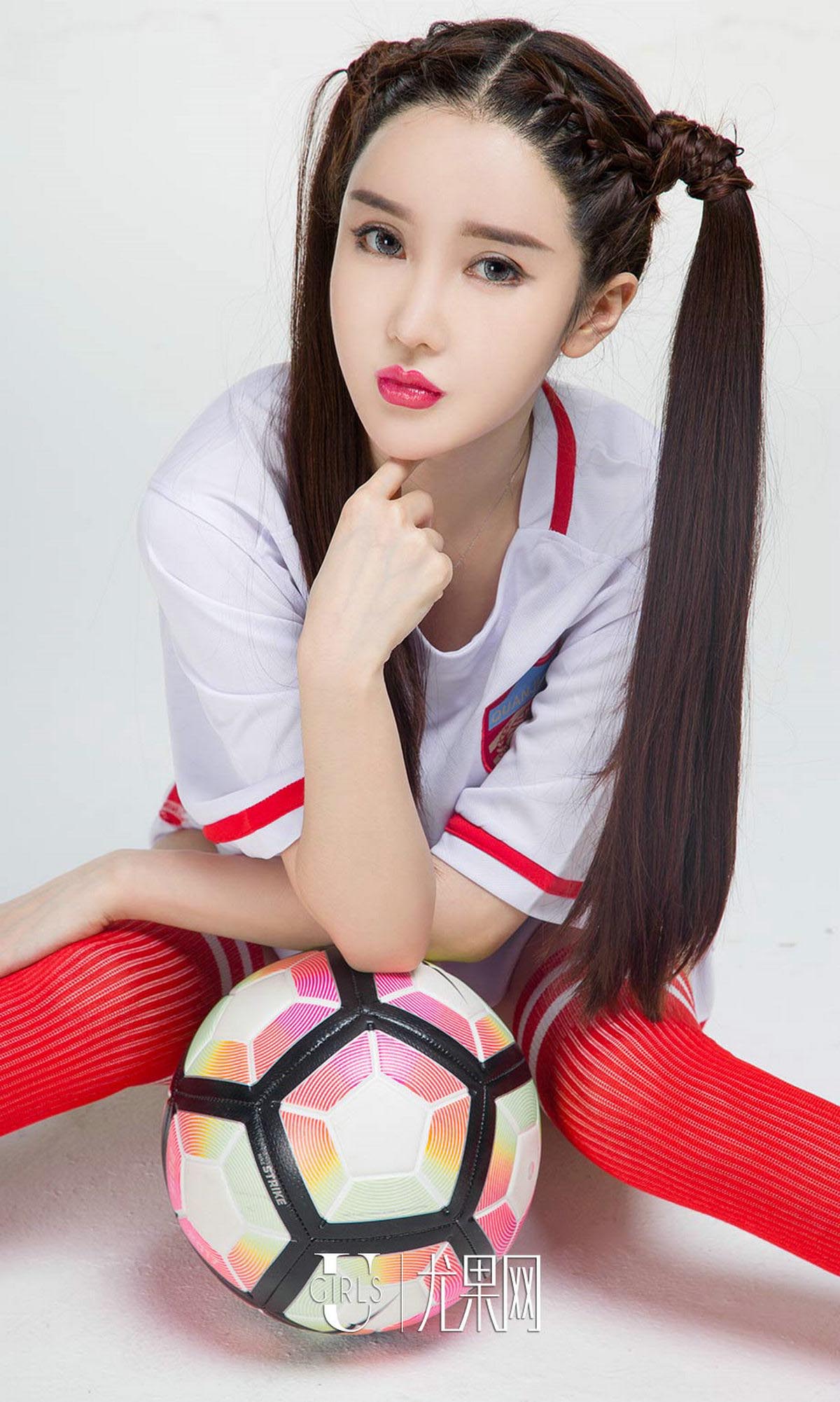 [爱尤物]2017 NO.817 夏美一一球成名 预览图 - 5