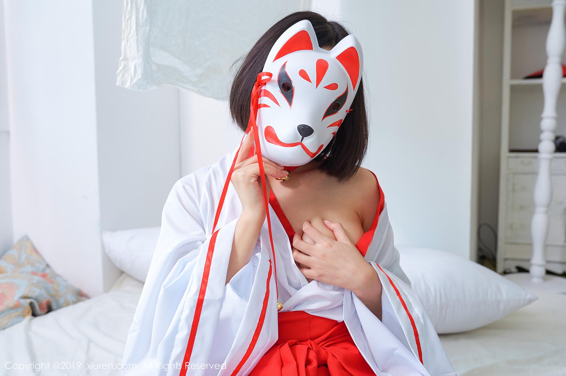 [Xiuren秀人网]XR20190929N01702 2019.09.29 No.1702 韩国旅拍 模特_卿卿 预览图 - 5