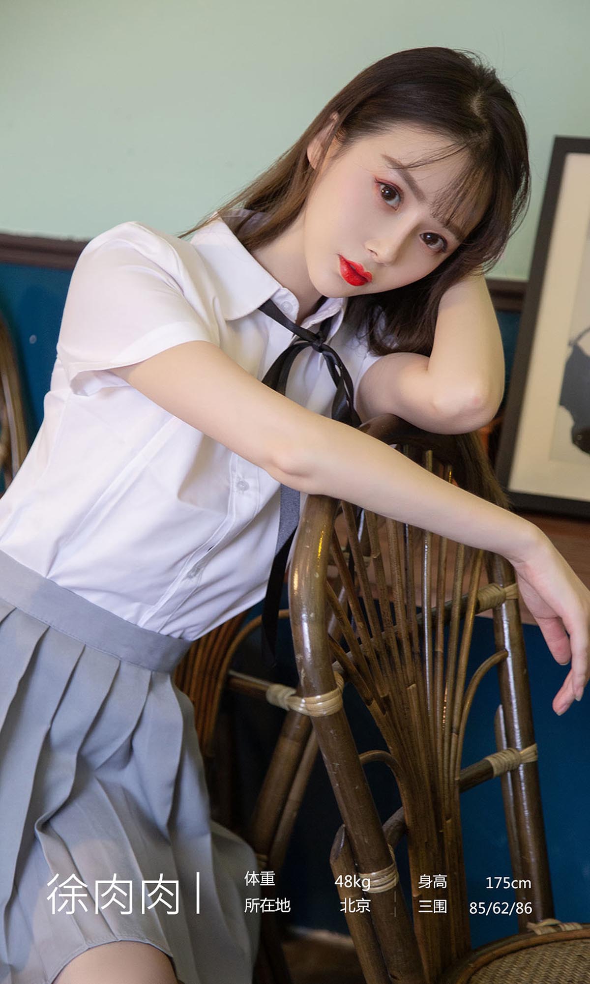 [爱尤物]2019 NO.1534 徐肉肉 少女甜 预览图 - 4