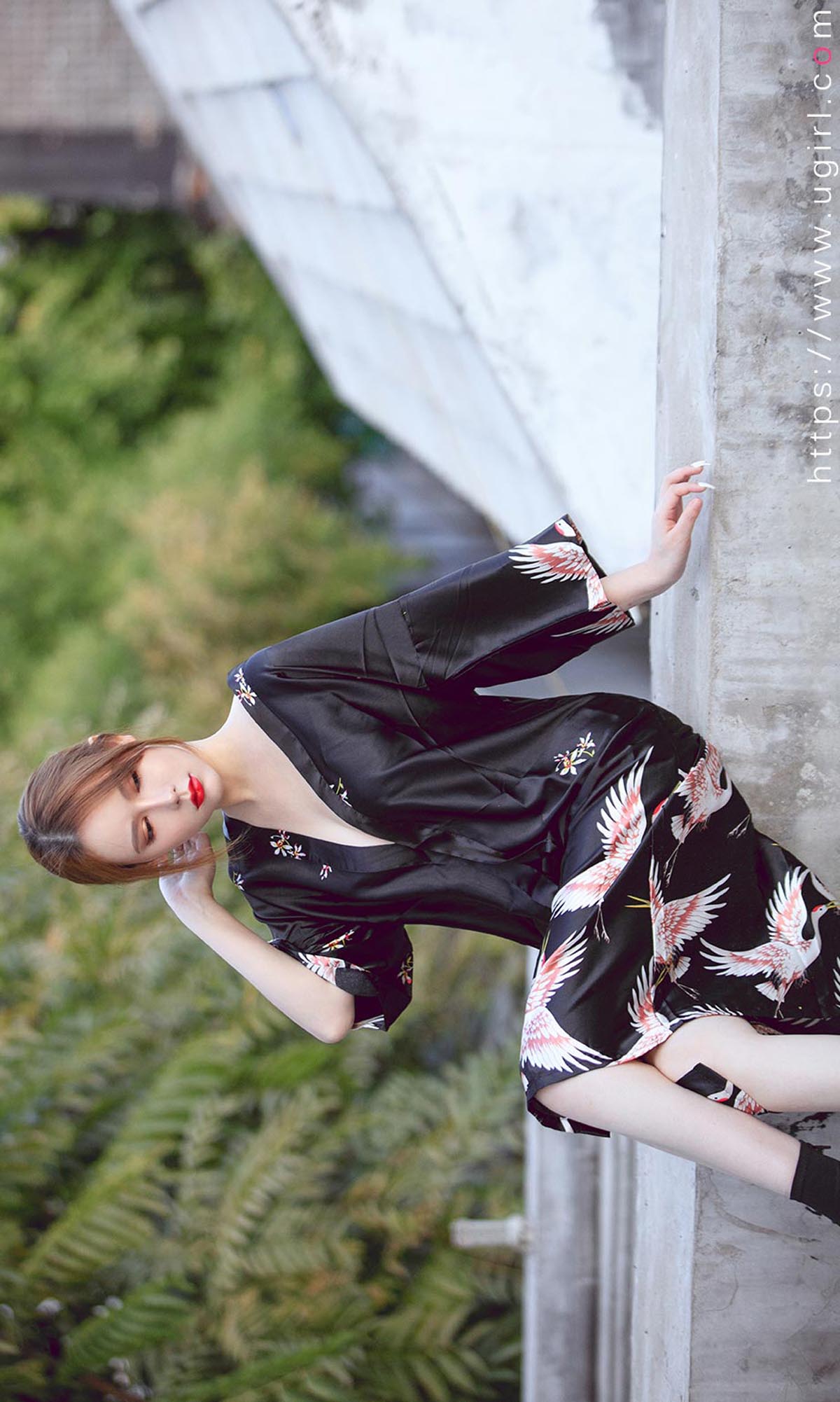 [爱尤物]2019 NO.1638 Coral—穿越我心中的每个角落 预览图 - 3