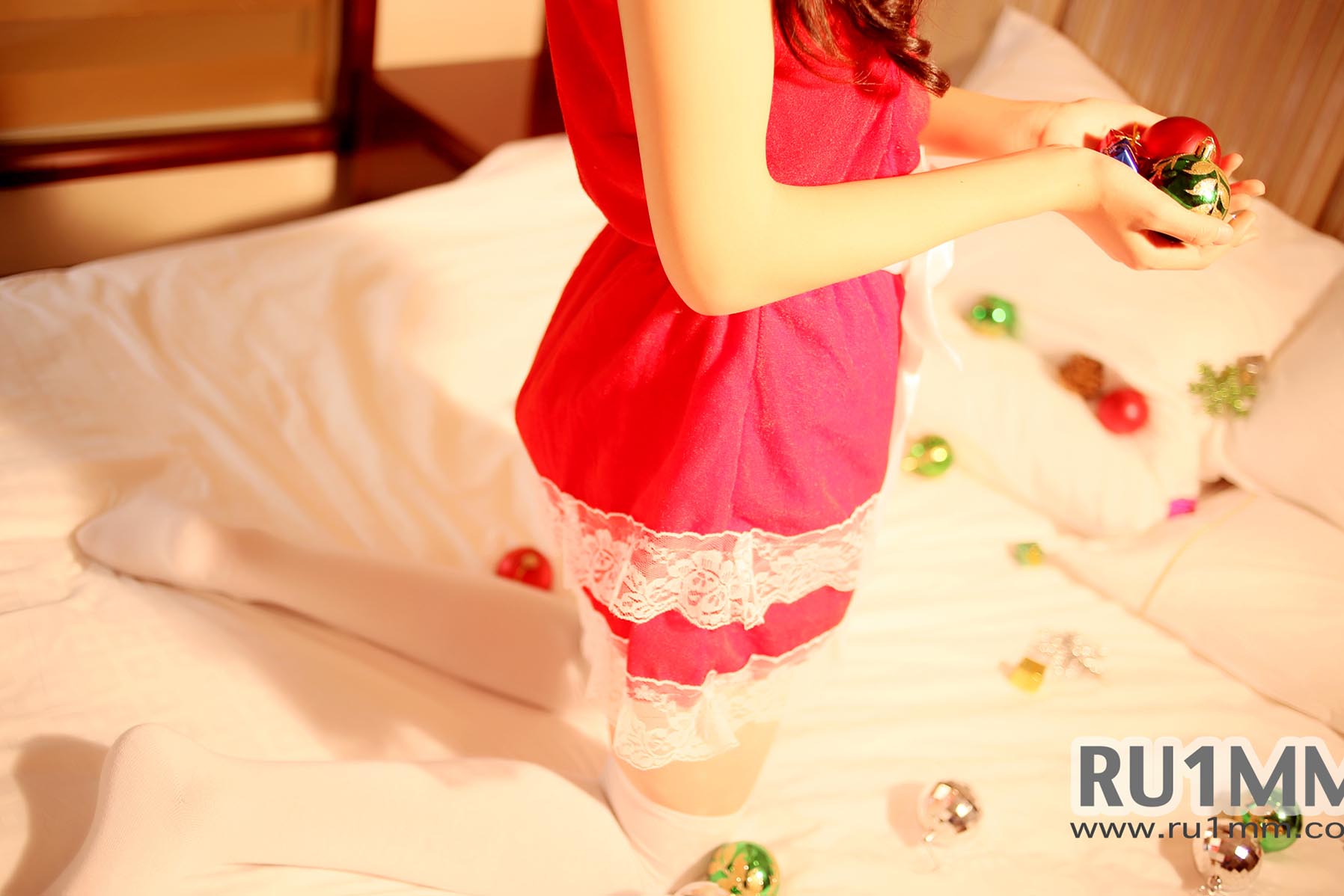 [如壹写真RU1MM]2013-12-24 NO.079 预览图 - 2