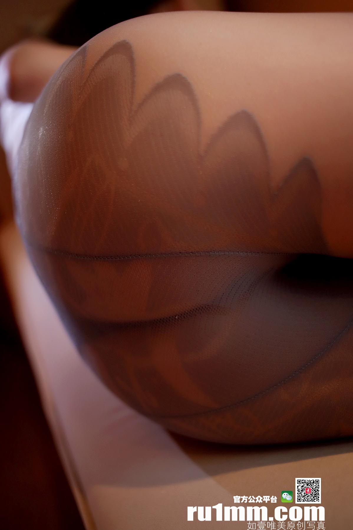 [如壹写真RU1MM]2014-11-27 NO.225 预览图 - 2