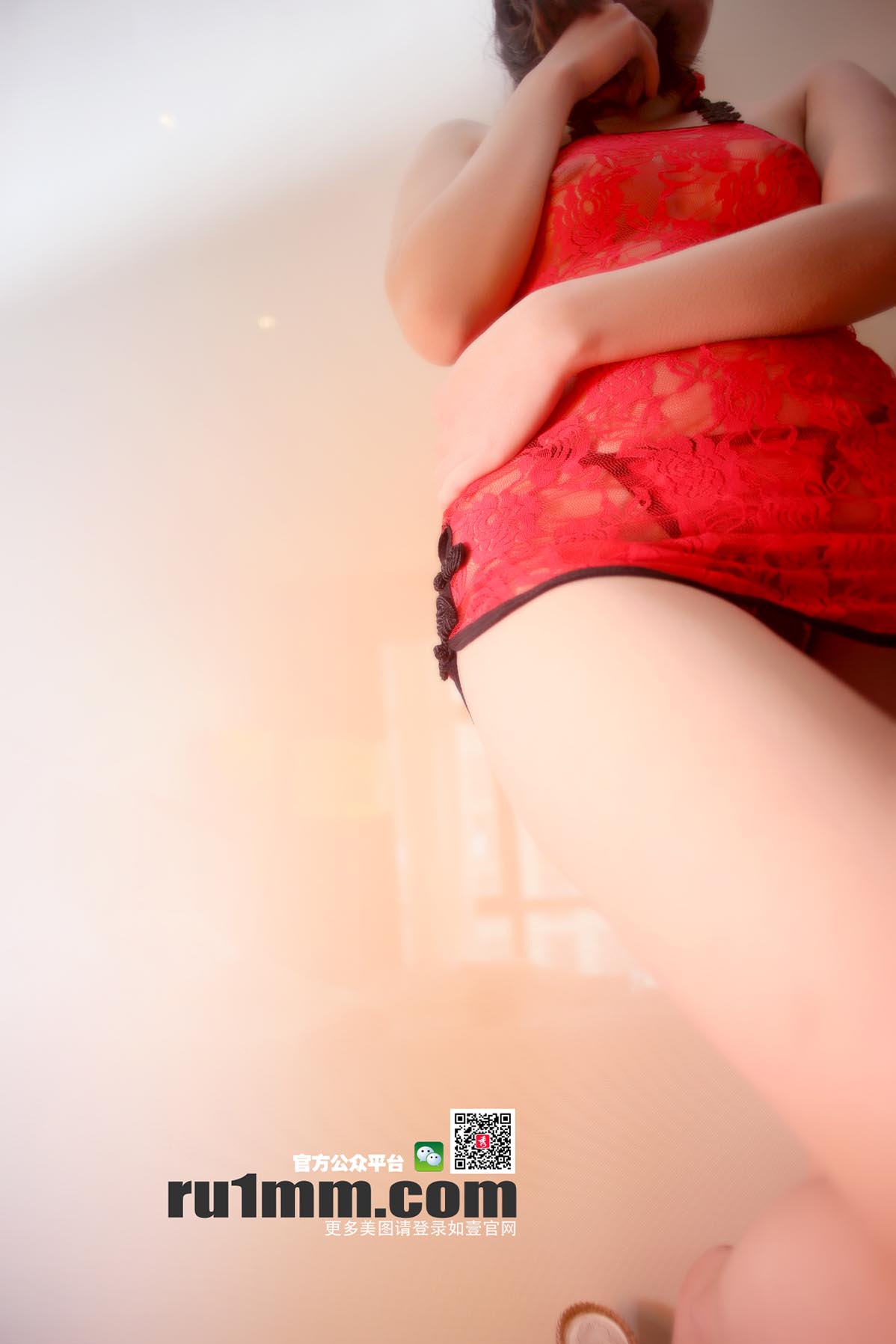 [如壹写真RU1MM]2015-03-22 NO.272 预览图 - 2