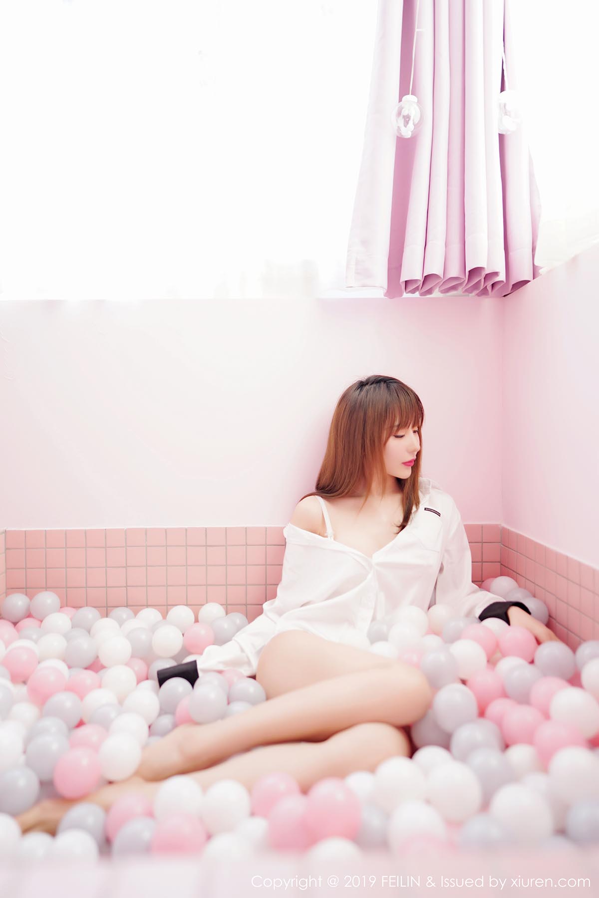 [FEILIN嗲囡囡]FL20191111VOL0214 2019.11.11 VOL.214 肌肤雪白粉嫩娇躯苗条有致 程梓 预览图 - 5