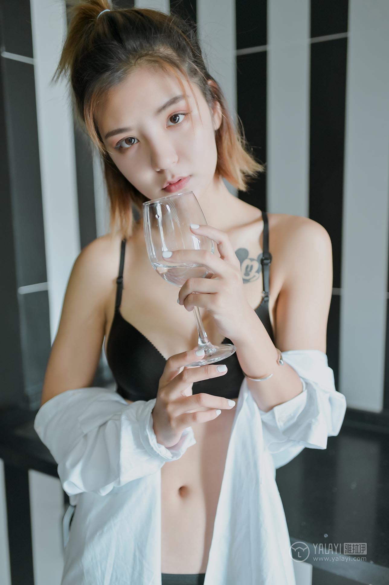 [YALAYI雅拉伊]2019.07.27 NO.351 黑夜女神 米奇 预览图 - 5