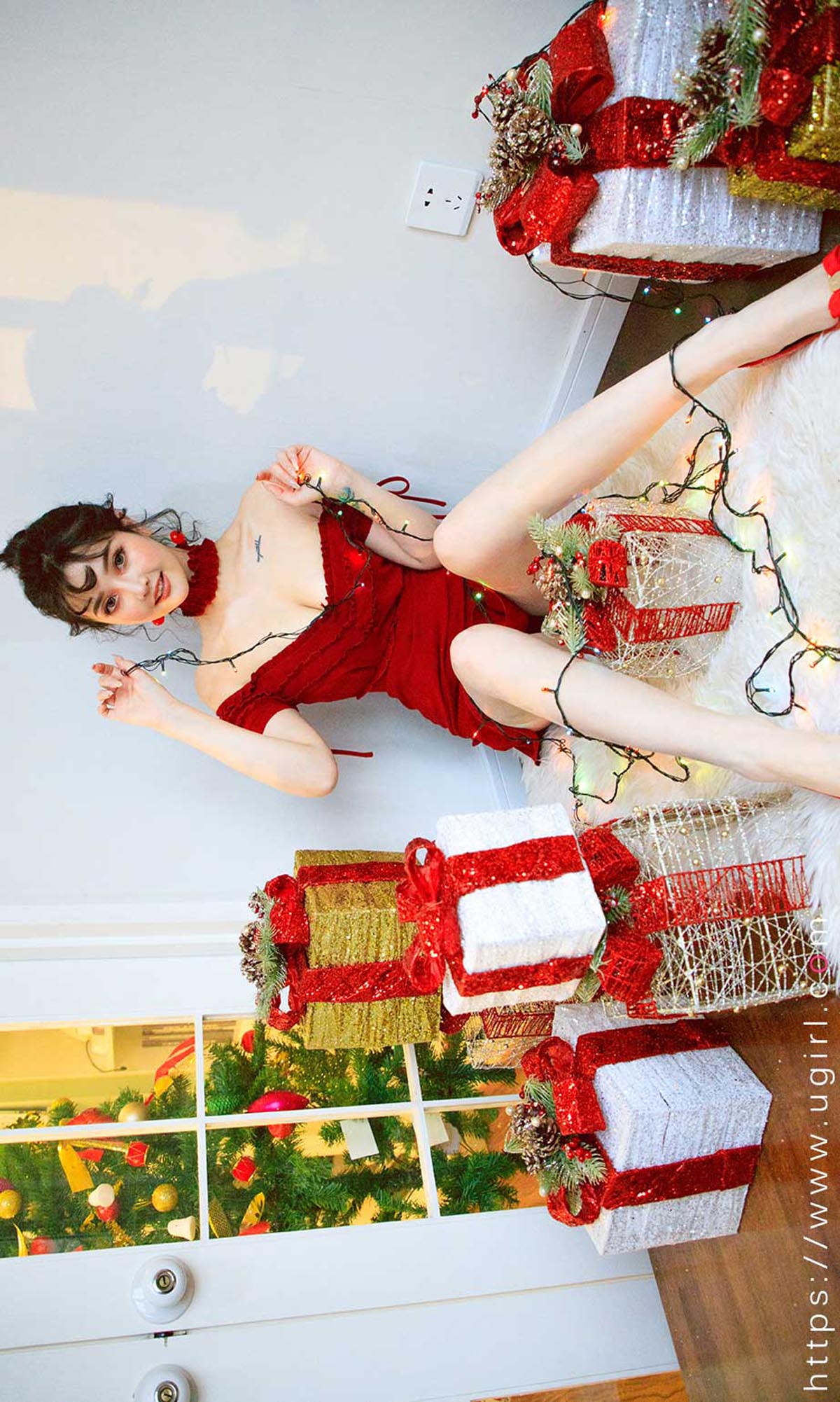 [爱尤物]2019 NO.1672 露儿—圣诞限定 预览图 - 4