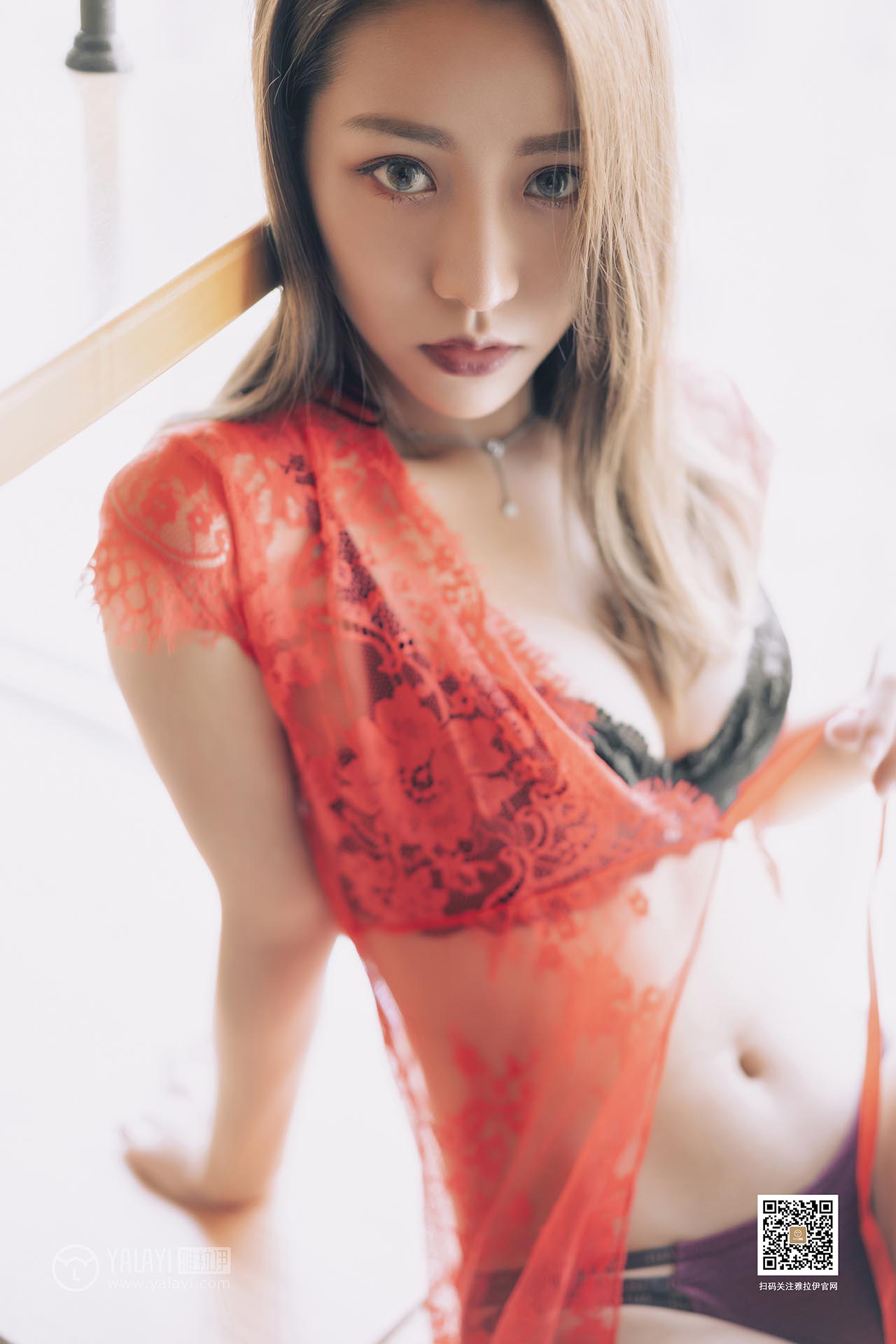 [YALAYI雅拉伊]2019.08.26 NO.381 红与黑 芊芊 预览图 - 4
