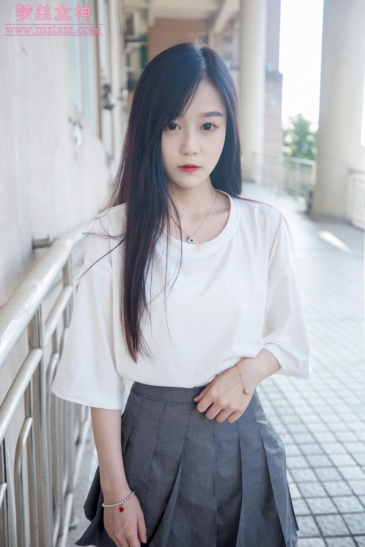 [MSLASS梦丝女神]2019.06.13 NO.031 灵灵 甜静的明星脸