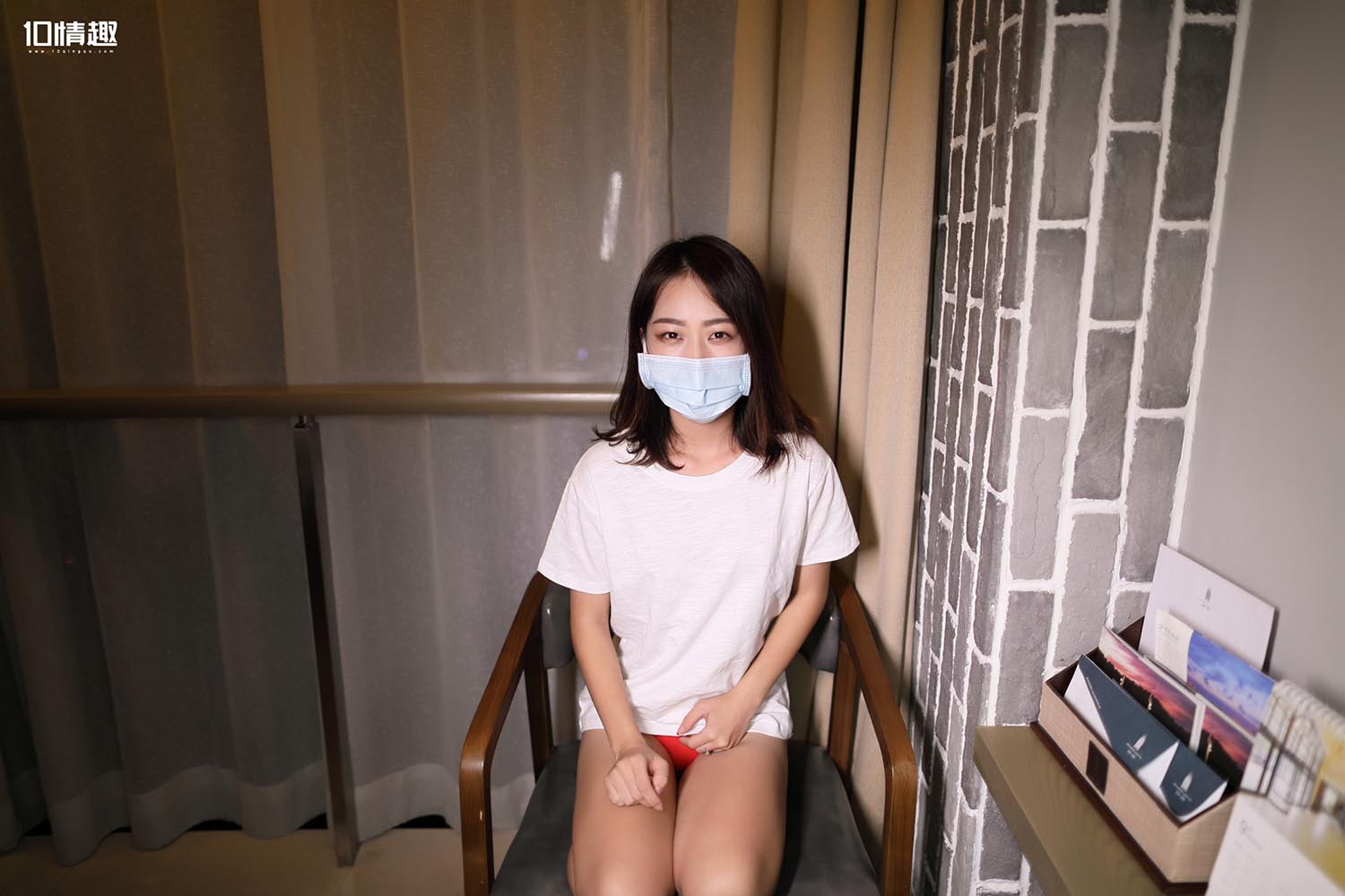 [ROSI口罩系列]2018.02.10 NO.608 预览图 - 2