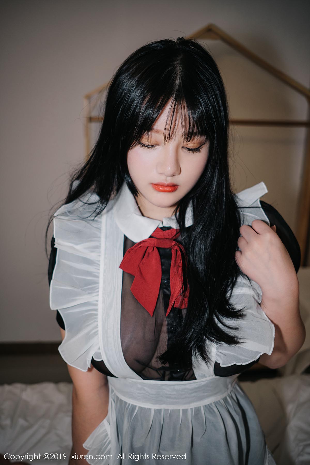 [Xiuren秀人网]XR20191204N01824 2019.12.04 NO.1824 演绎女仆与魅惑内衣 小尤奈 预览图 - 2