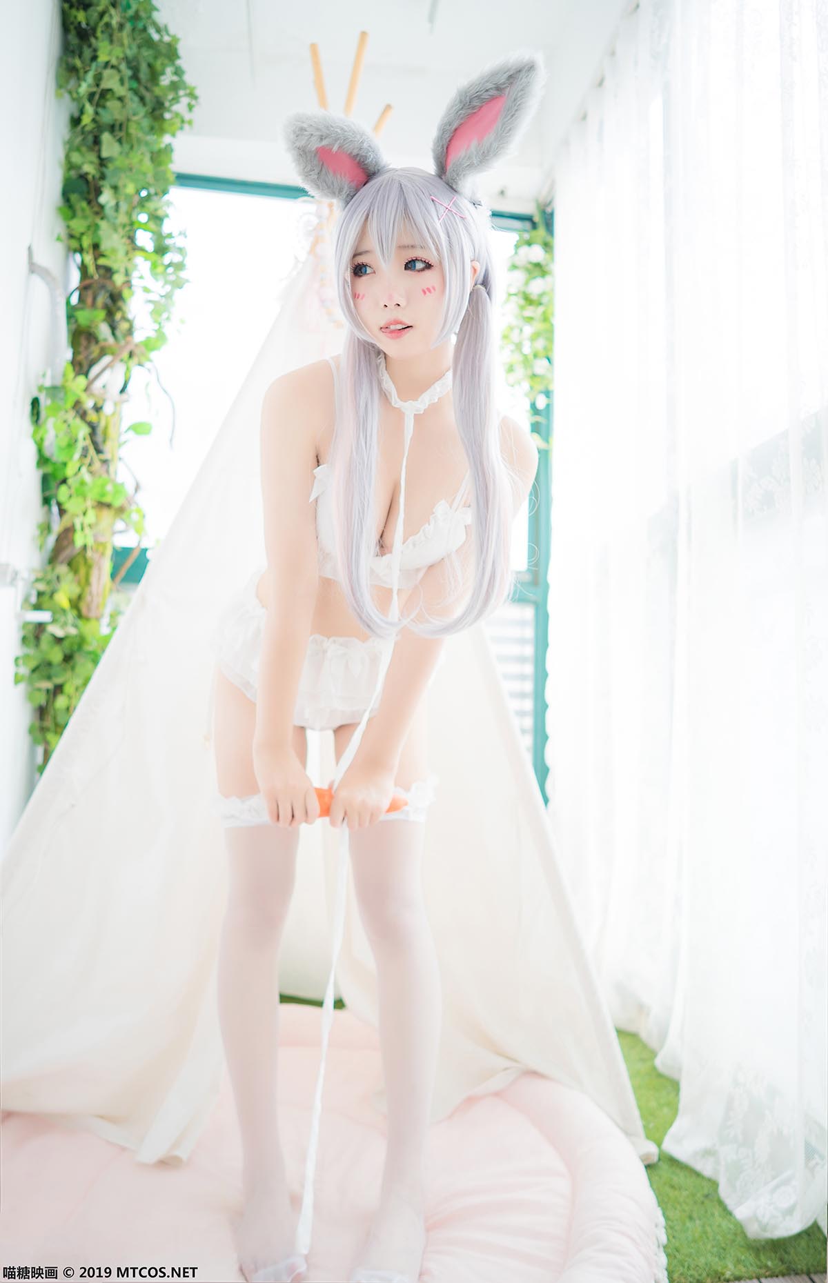 [喵糖映画]VOL.055 兔子美少女 预览图 - 2