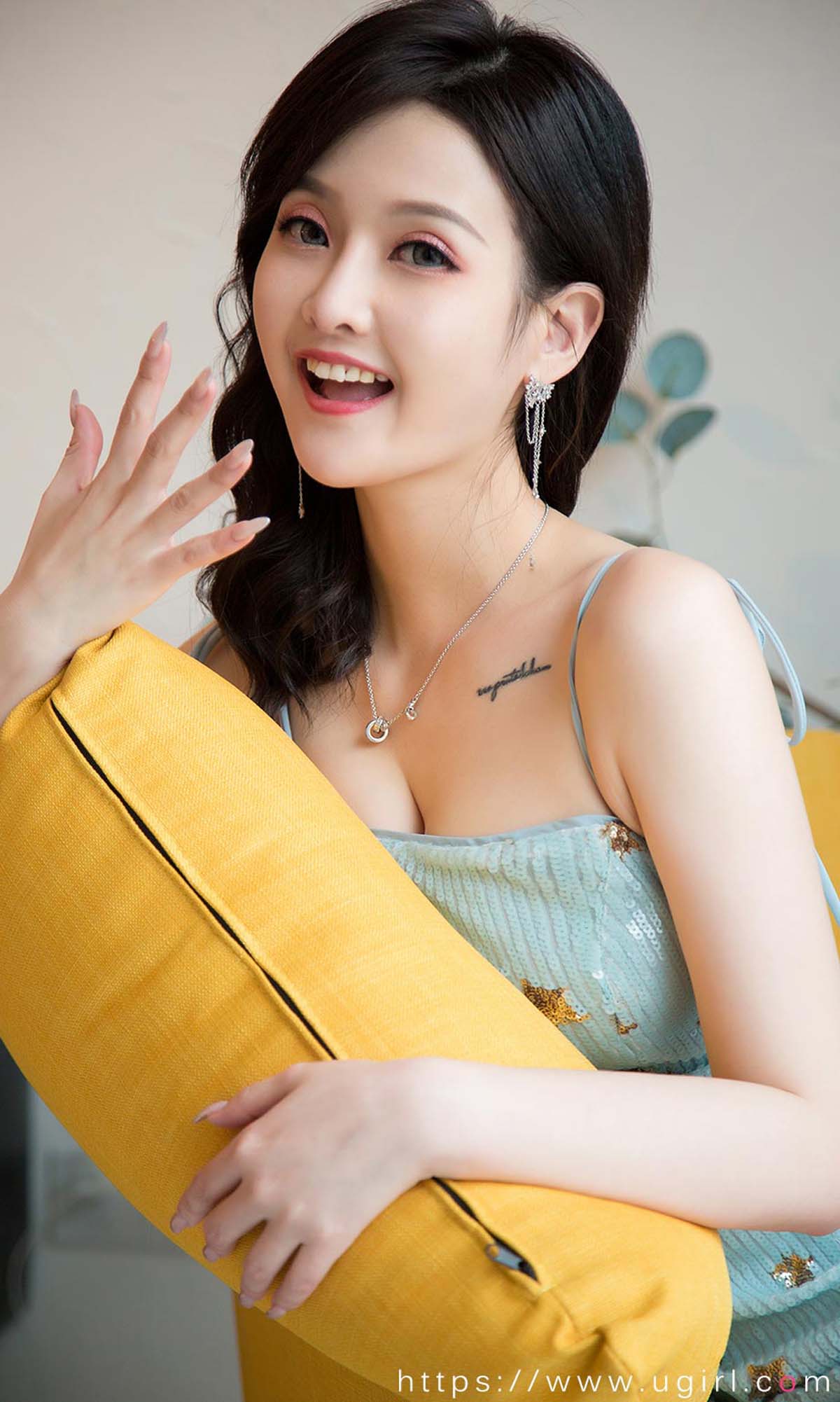 [爱尤物]2020 NO.1751 露儿—邻家甜姐儿 预览图 - 5