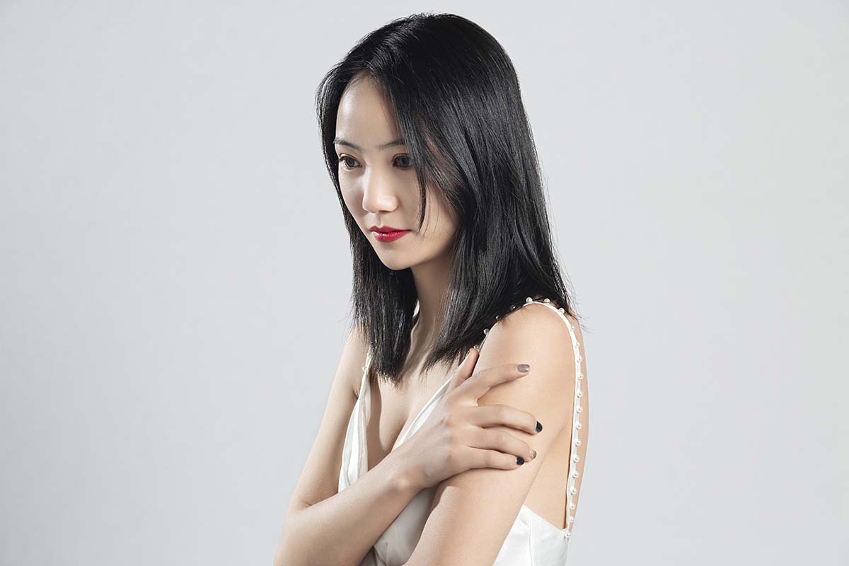 奈丝写真 NO.008 小啊刀-柔和纯色#黑与白 预览图 - 2