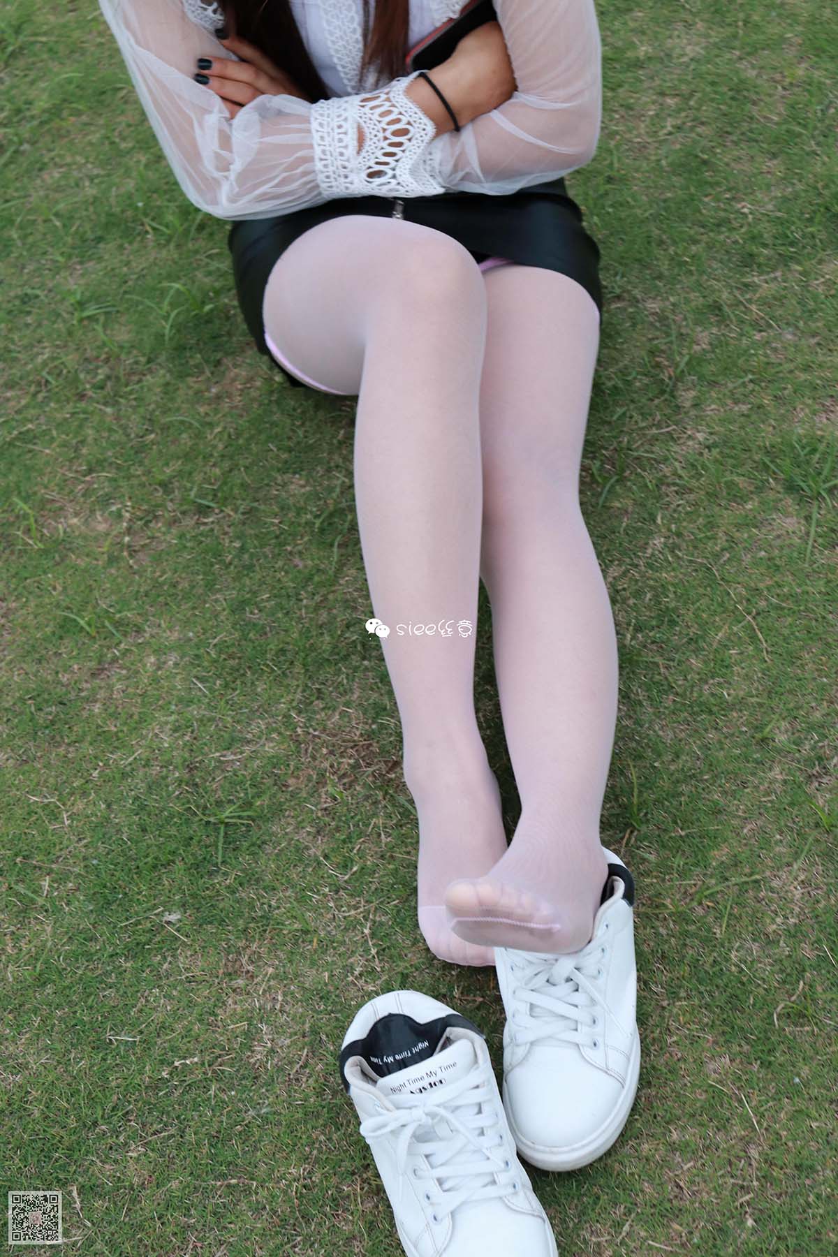 [SIEE丝意]NO.146 梦梦 双层丝袜的诱惑