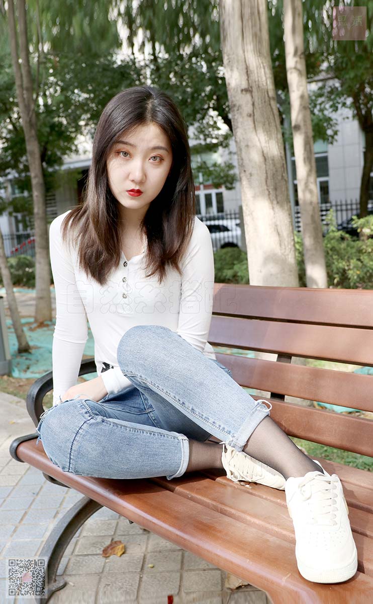 [SiHua丝话]SH026 人群里的裤里斯 露露 预览图 - 2