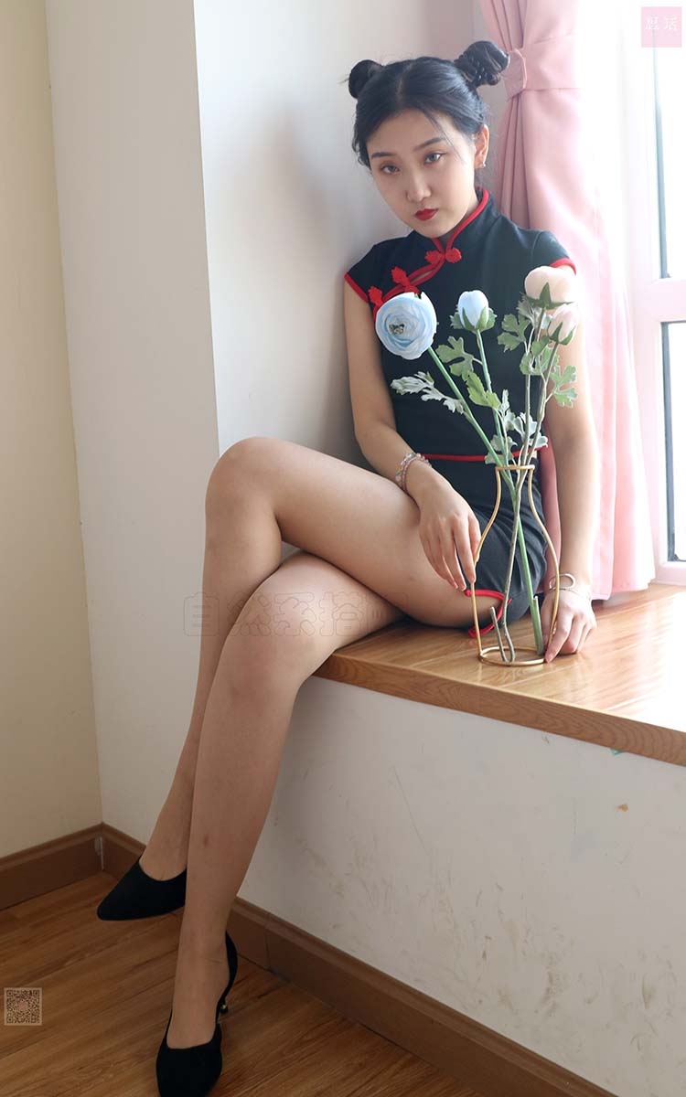 [SiHua丝话]SH030 旗袍下的肉丝脚 露露