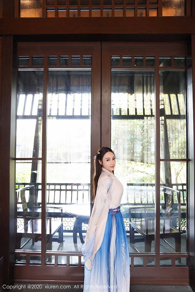 [Xiuren秀人网]XR20200218N01983 2020.02.18 NO.1983 古典韵味与性感十足的古典装扮 周井空 预览图 - 4