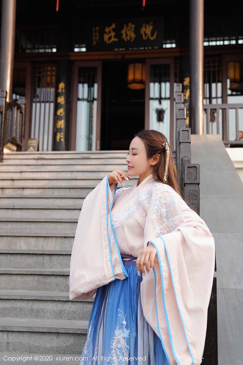[Xiuren秀人网]XR20200218N01983 2020.02.18 NO.1983 古典韵味与性感十足的古典装扮 周井空 预览图 - 5