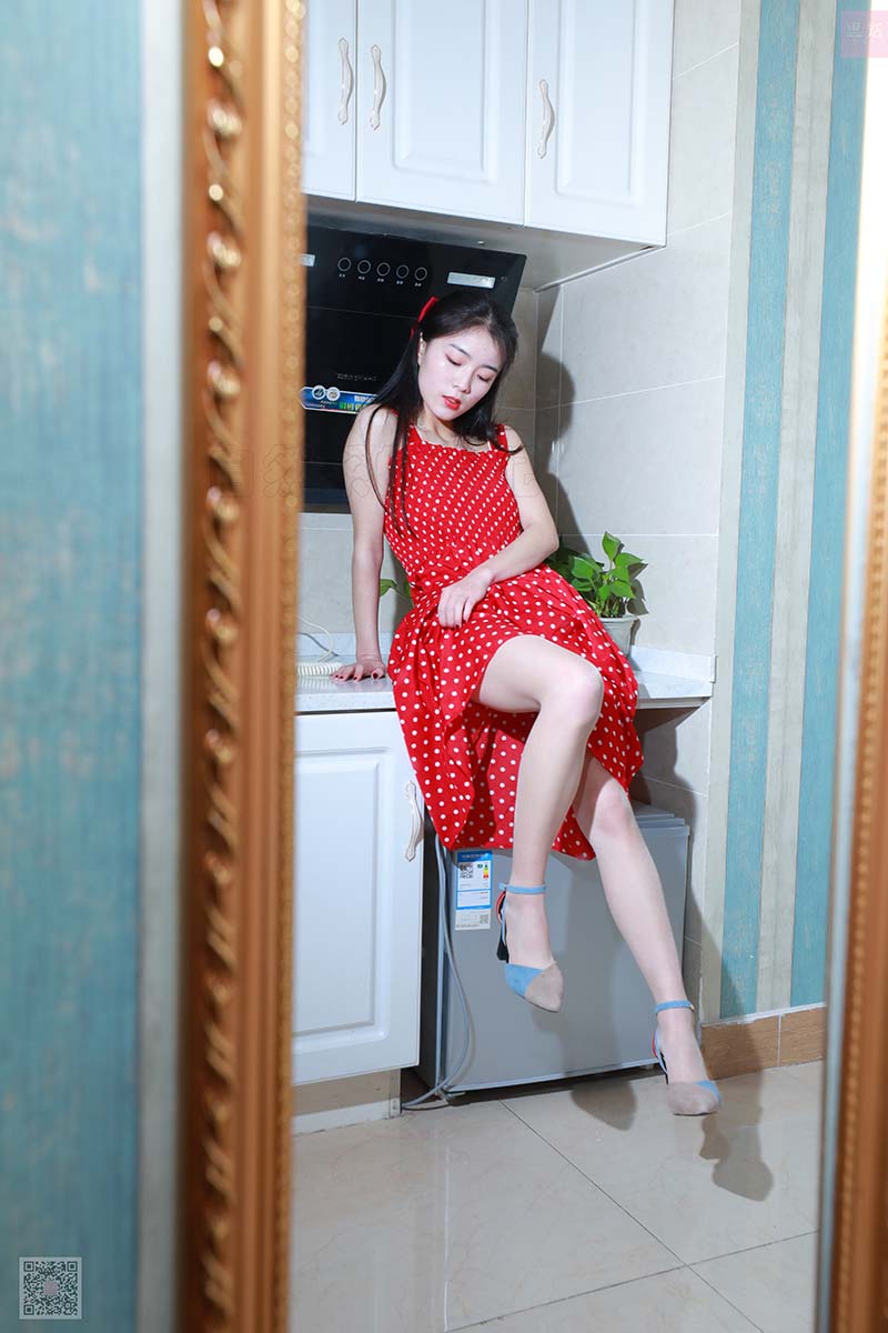 [SiHua丝话]SH082 小狐狸的波点吊带裙 小狐狸