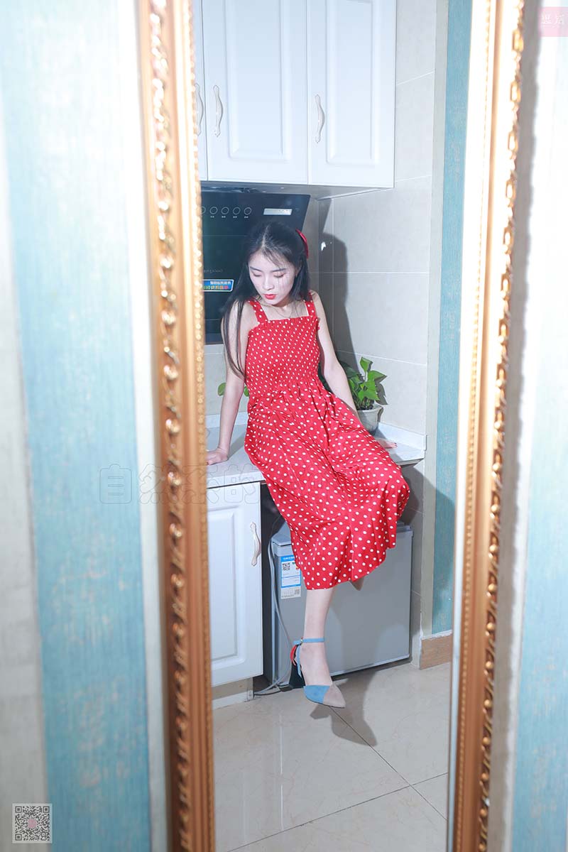 [SiHua丝话]SH082 小狐狸的波点吊带裙 小狐狸 预览图 - 2