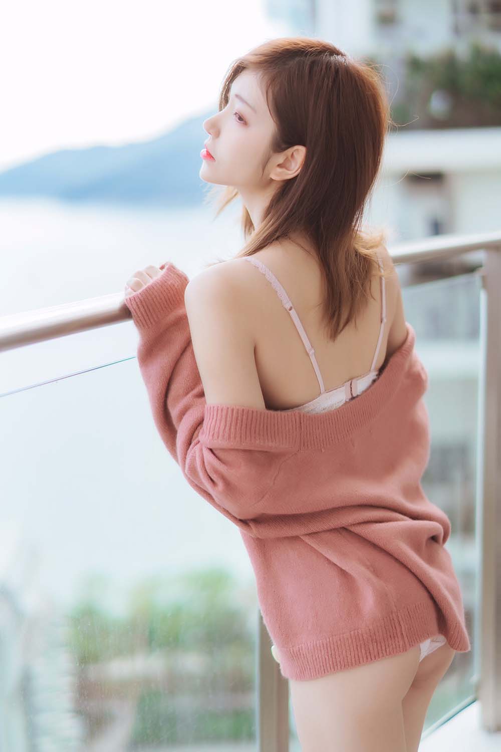南桃Momoko – 粉色内衣 预览图 - 2