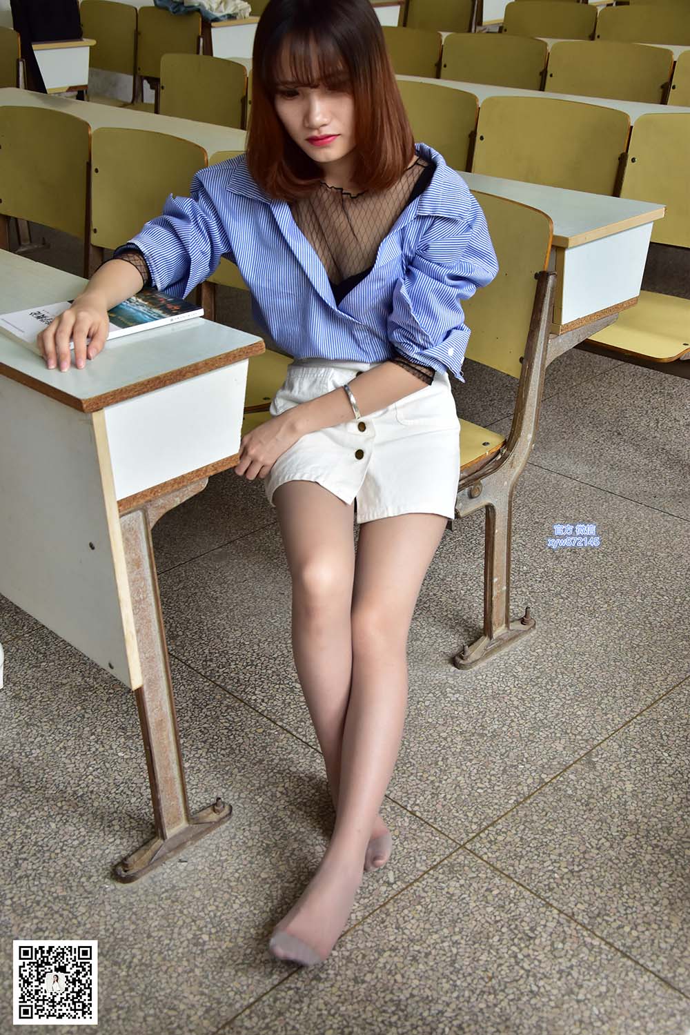 大生模拍 NO.021 柔柔-教室美丝足 预览图 - 2 大生模拍 NO.021 柔柔-教室美丝足 预览图 - 2