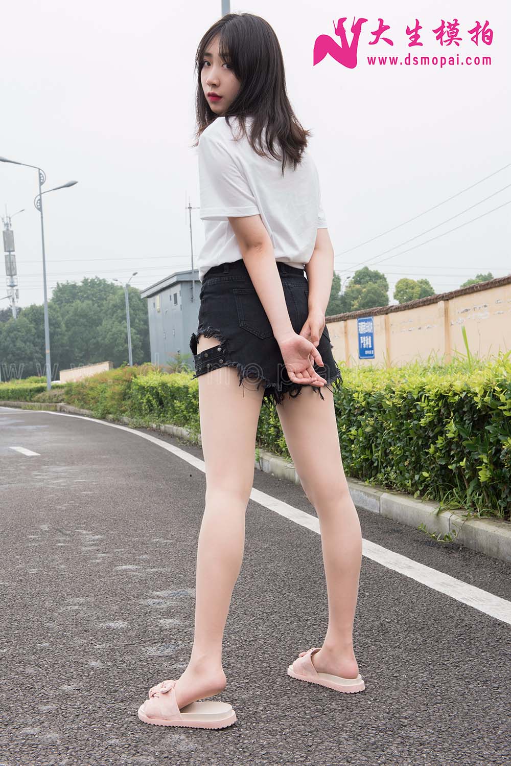 大生模拍 NO.136 珠珠 压马路的肉丝腿 预览图 - 2