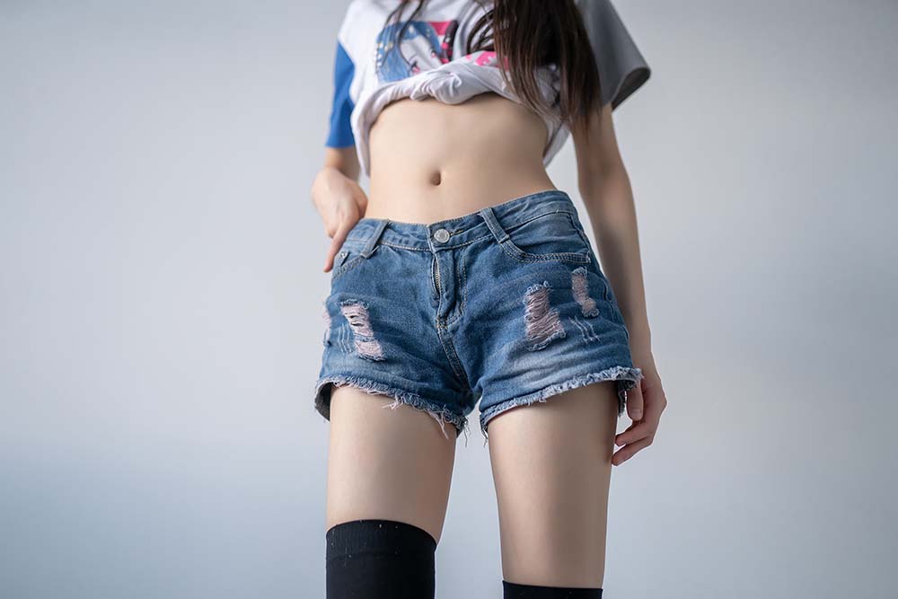 风之领域 NO.121 牛仔短裤与黑丝袜 预览图 - 2