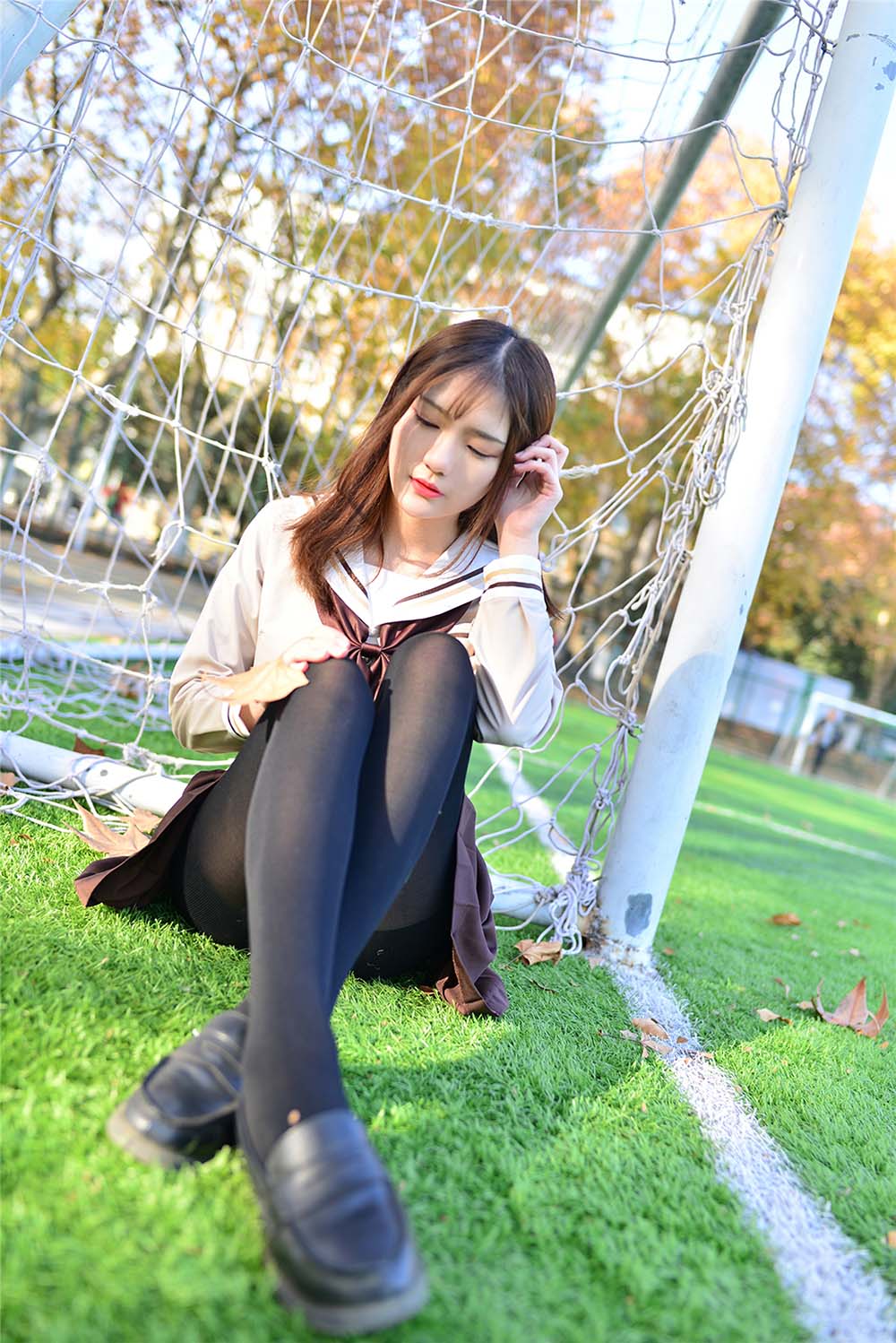 风之领域 NO.177 校园里的黑丝学妹 预览图 - 2