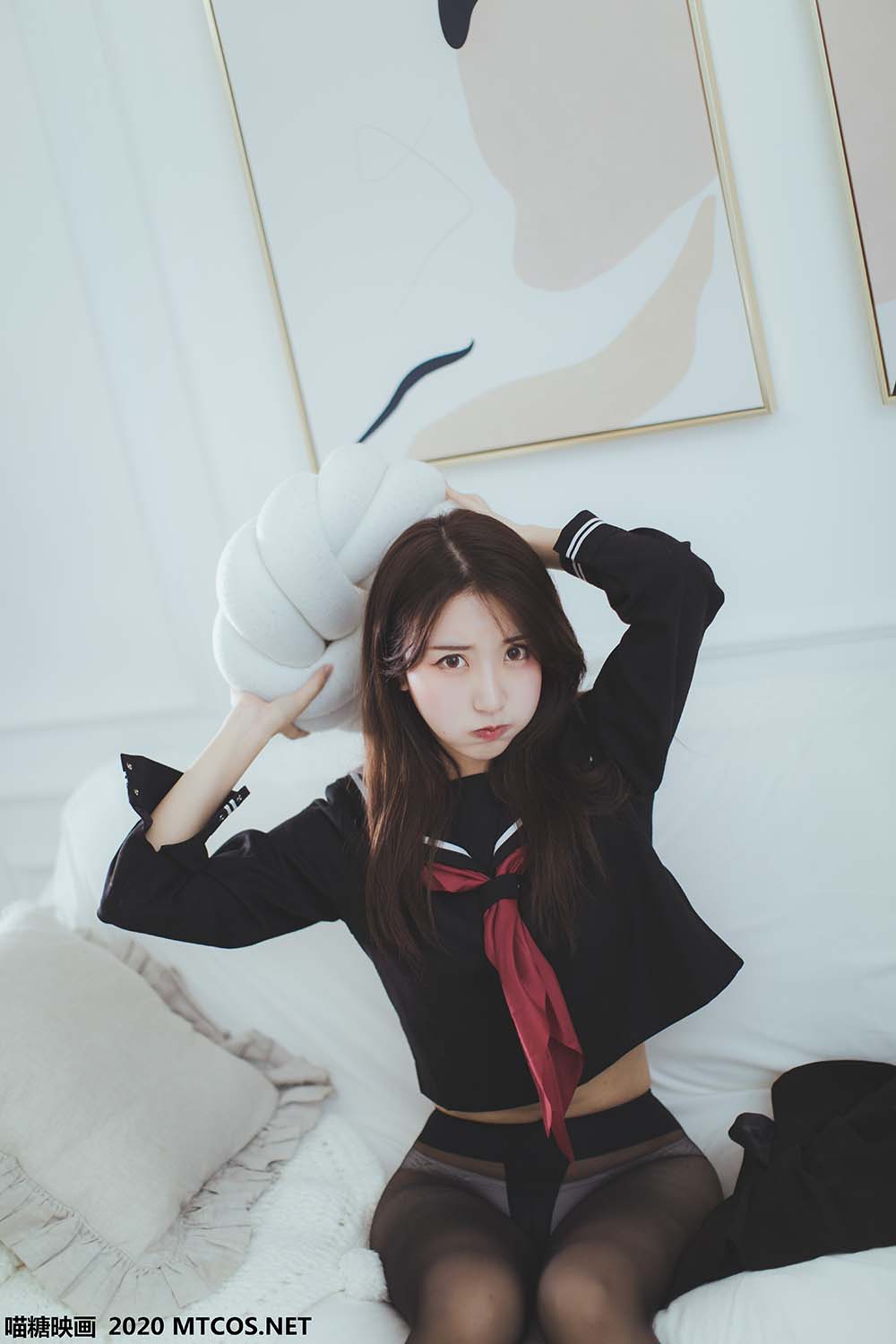 [喵糖映画]JKL.002 黑色JK少女 预览图 - 2