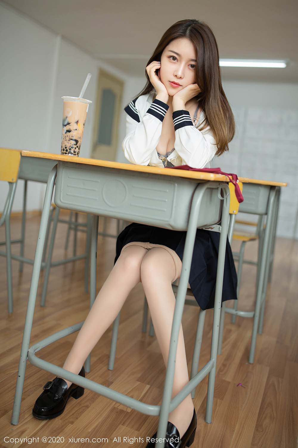 [Xiuren秀人网]XR20200508N02230 2020.05.08 NO.2230 夏诗诗Sally 预览图 - 4