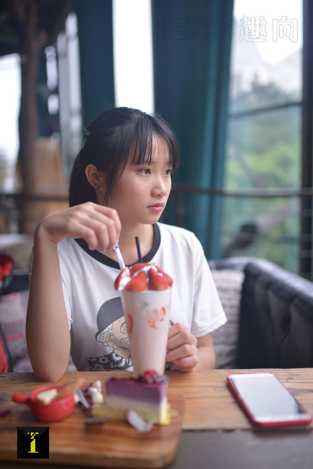 [IESS异思趣向] 普惠集 053 妹妹琪琪 妹妹的80D（3）-丝足底