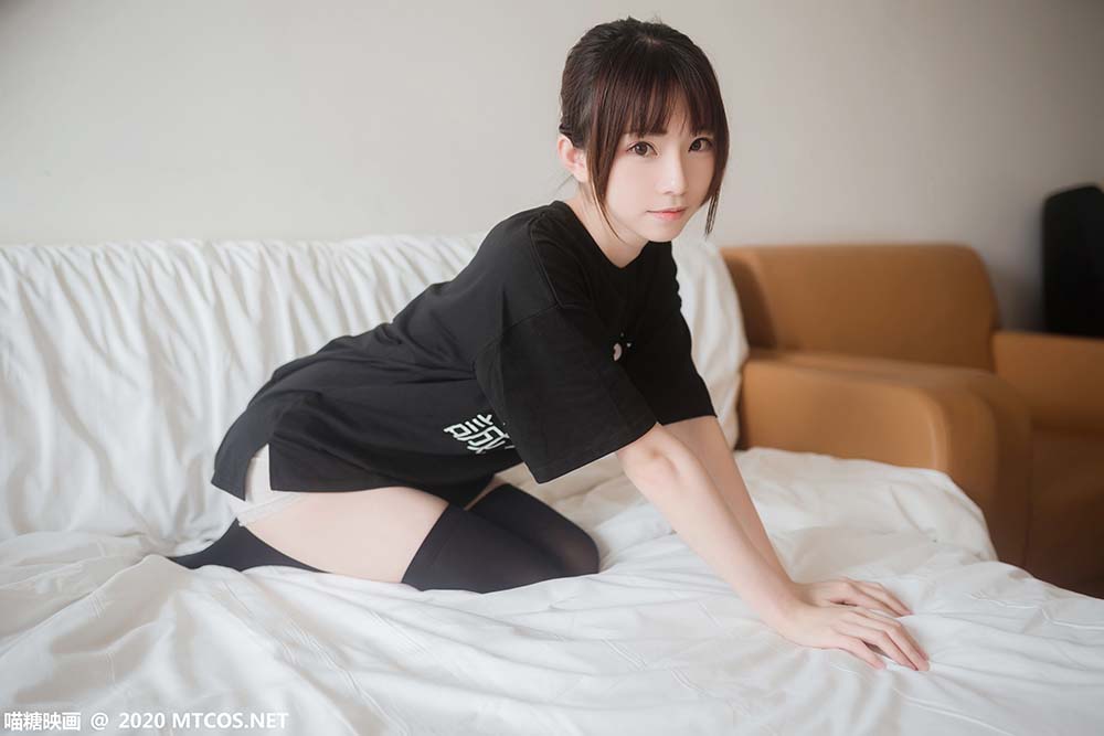 [喵糖映画]VOL.176 半袖双马尾 预览图 - 2