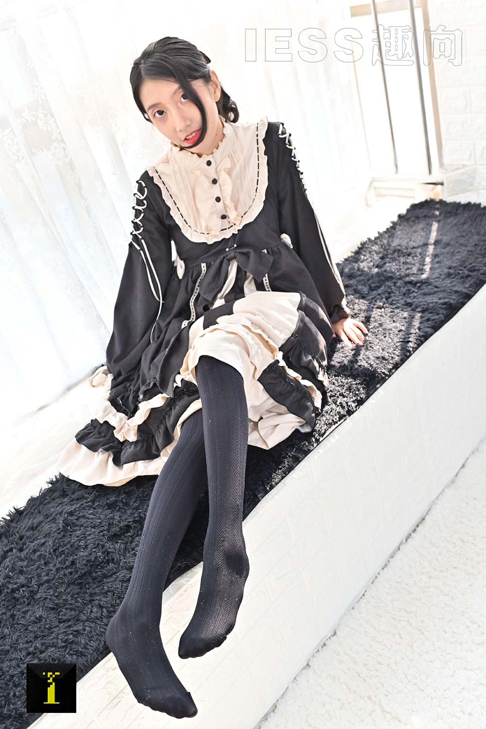 [IESS异思趣向] 普惠集 140 森爷《厚袜子》