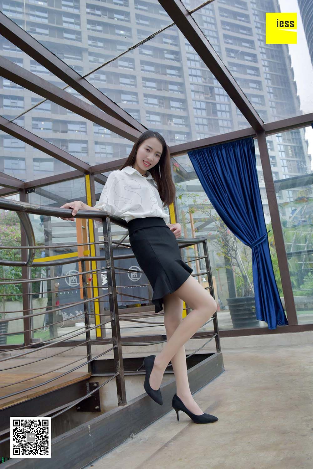 [IESS异思趣向] 2018.01.07 丝享家141：《软妹肉丝小细腿》新模