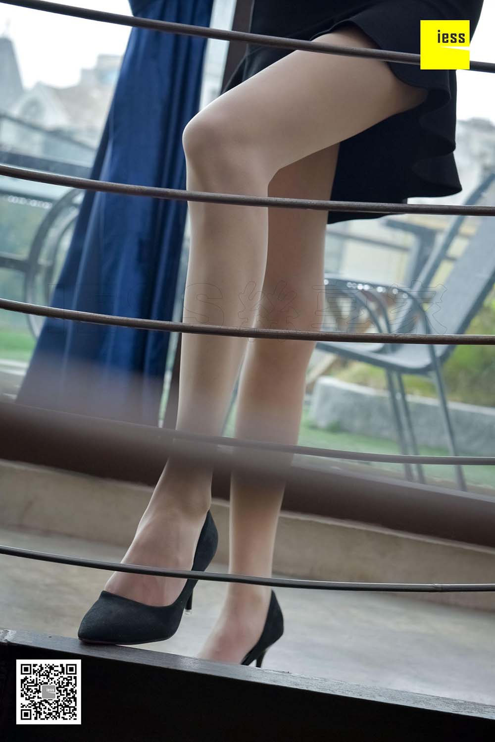 [IESS异思趣向] 2018.01.07 丝享家141：《软妹肉丝小细腿》新模 预览图 - 2