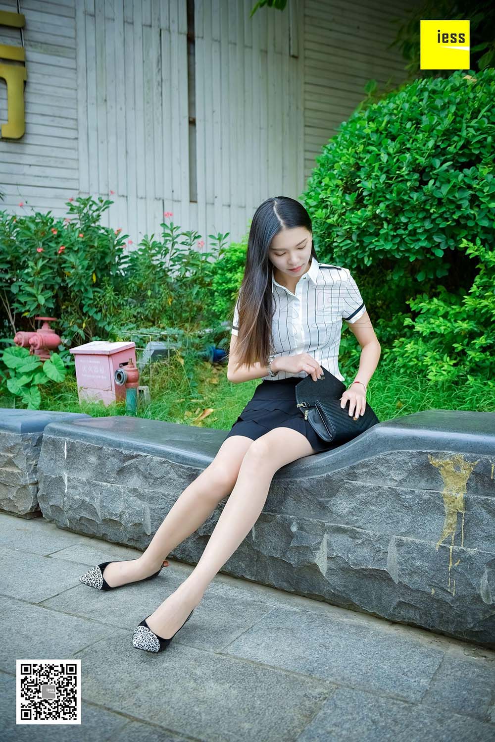 [IESS异思趣向] 2018.02.14 丝享家169：《坐在石凳上的美女》七七