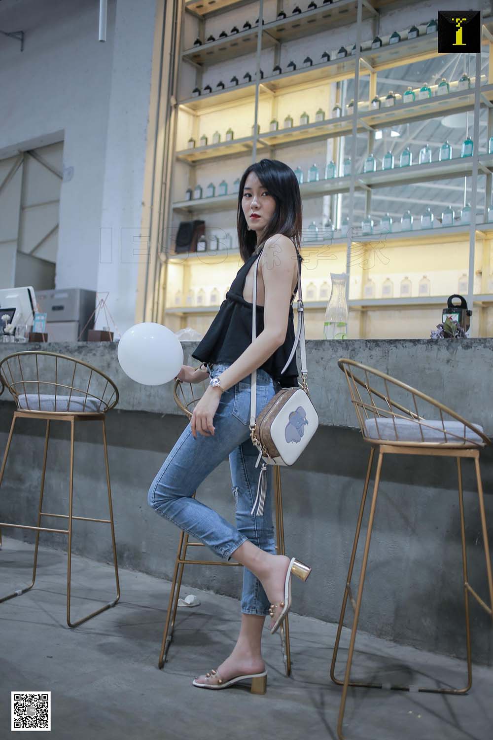 [IESS异思趣向] 2019.09.20 丝享家576：《日常版牛仔裤里丝》云芝 预览图 - 2